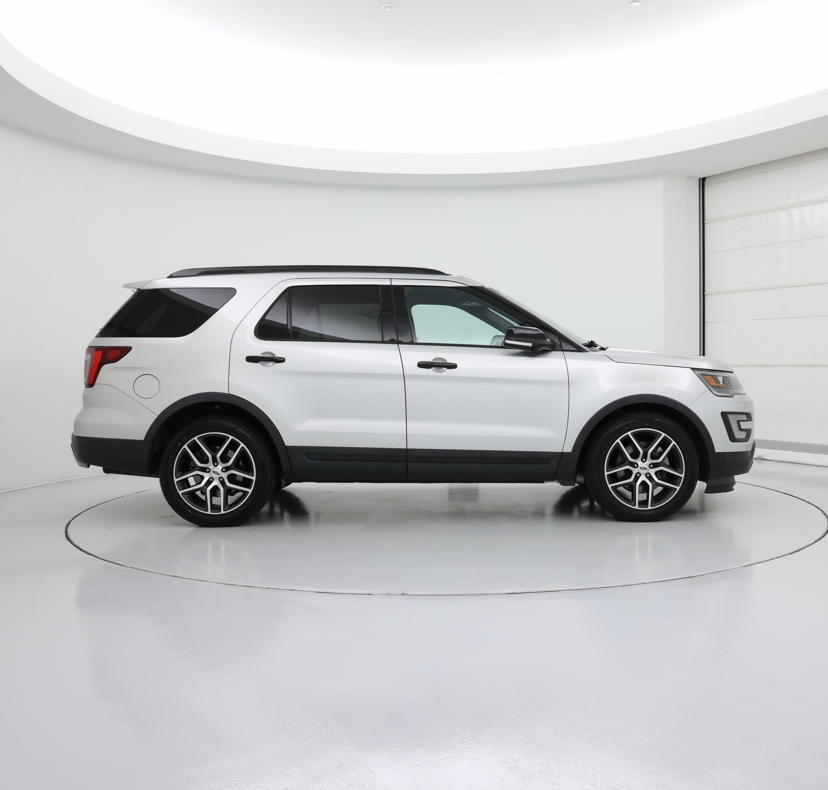 Thumbnail: 2017 Ford Explorer - 7