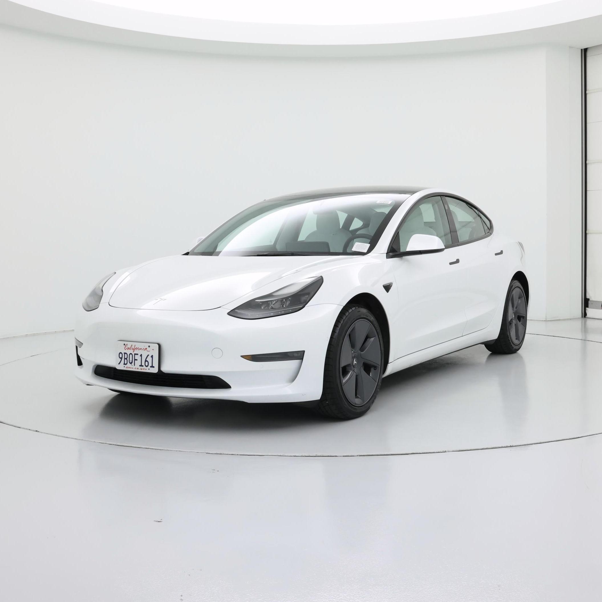 Thumbnail: 2022 Tesla Model 3 - 4
