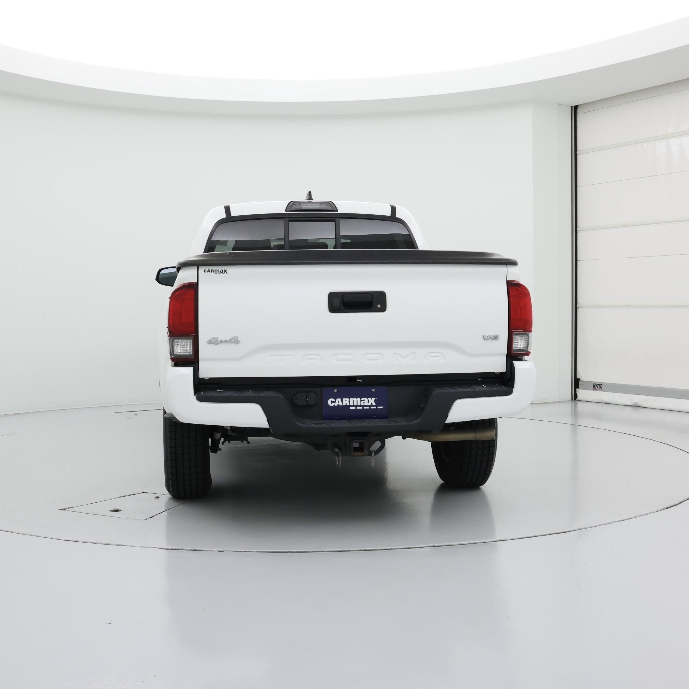 Thumbnail: 2019 Toyota Tacoma - 6