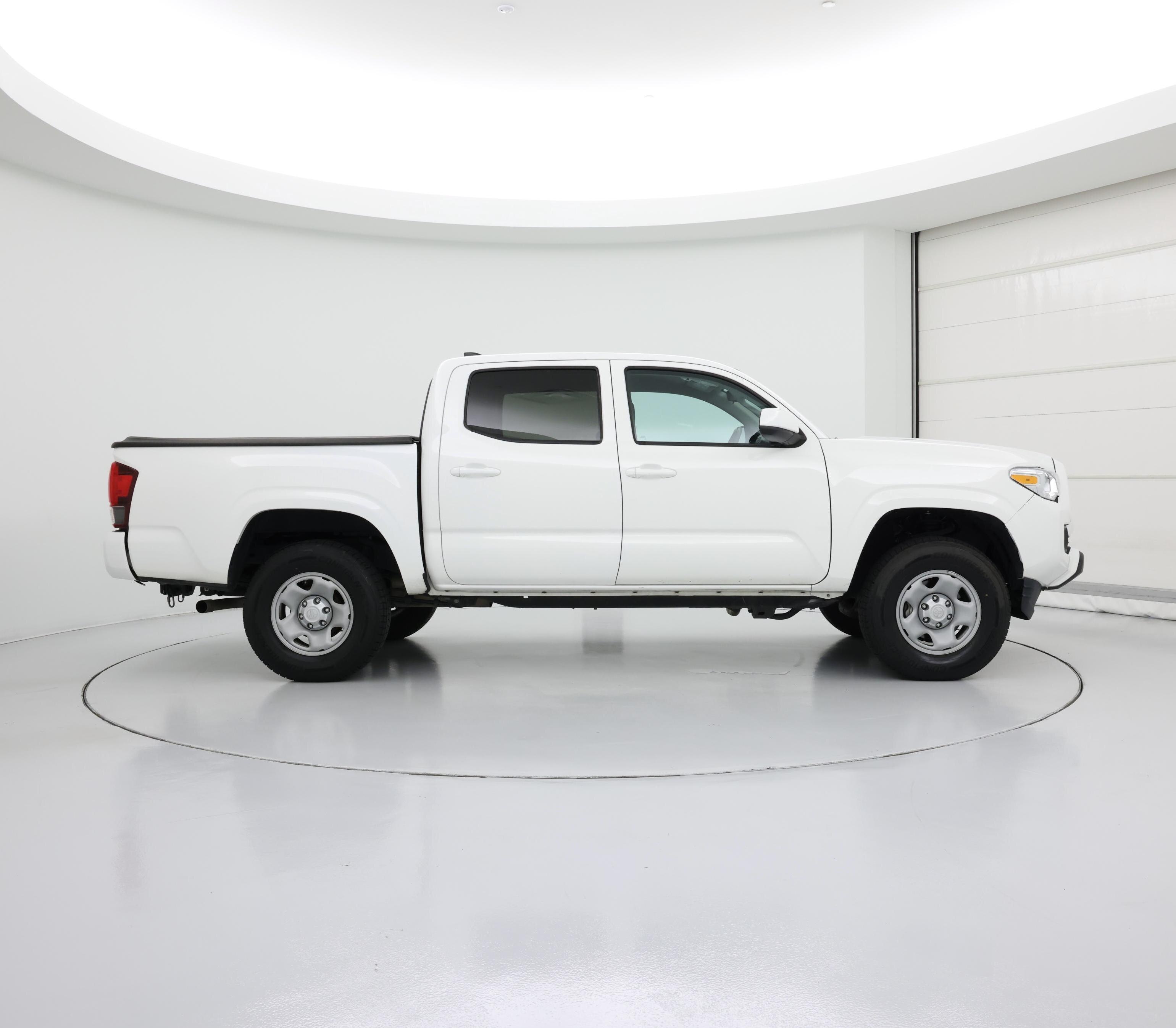 Thumbnail: 2019 Toyota Tacoma - 7