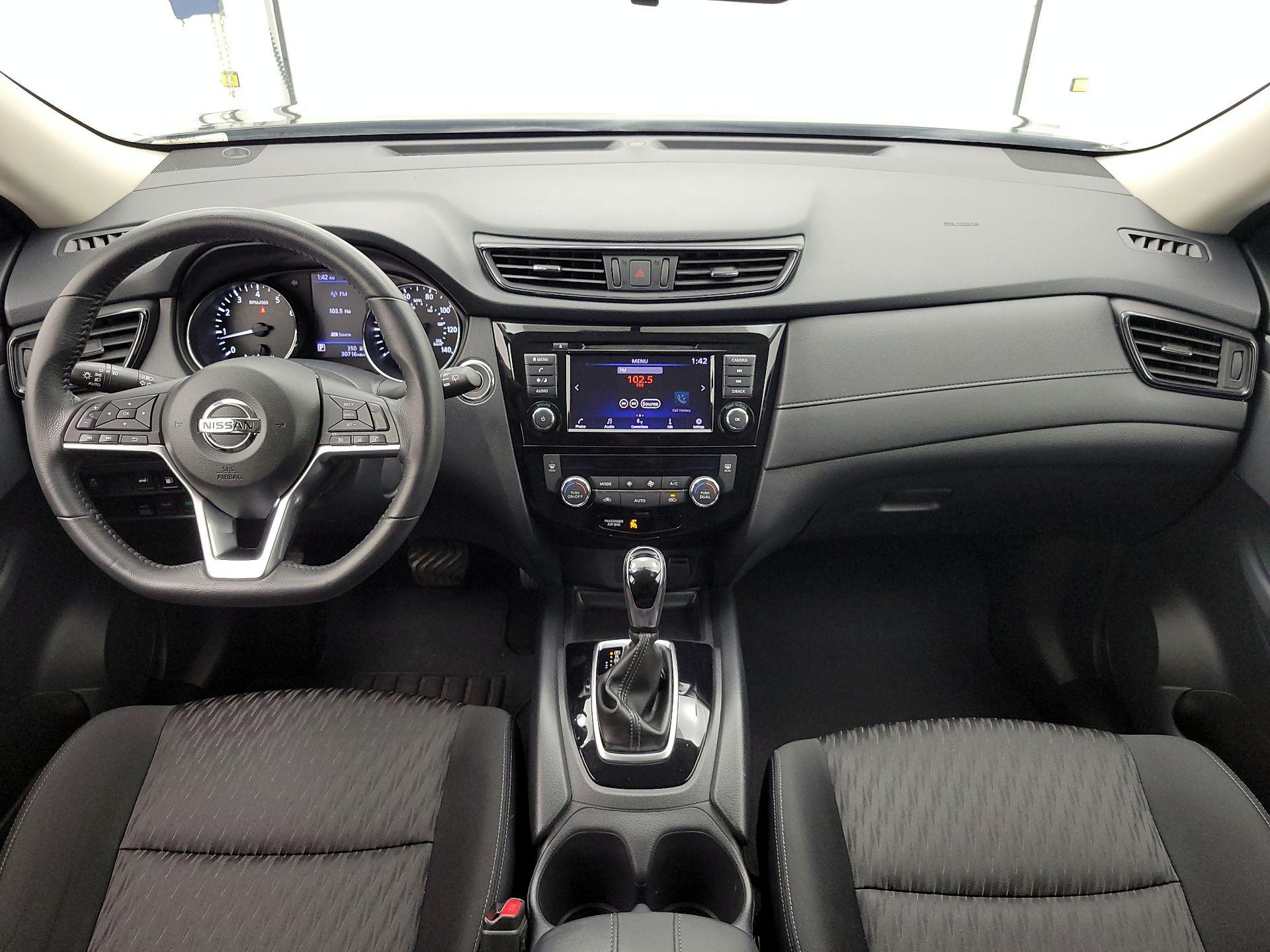 Thumbnail: 2018 Nissan Rogue - 9