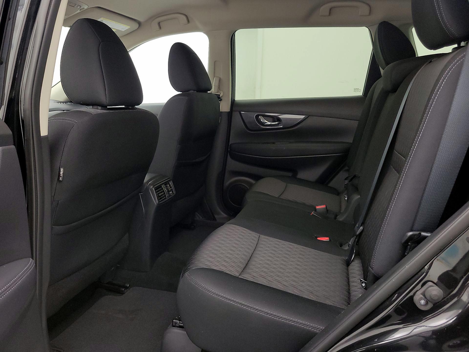 Thumbnail: 2018 Nissan Rogue - 19
