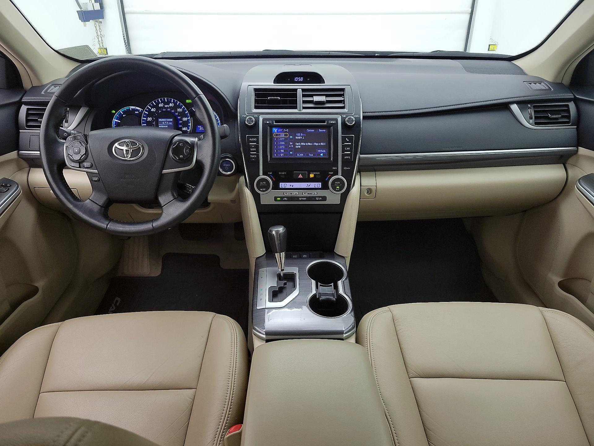 Thumbnail: 2014 Toyota Camry - 9