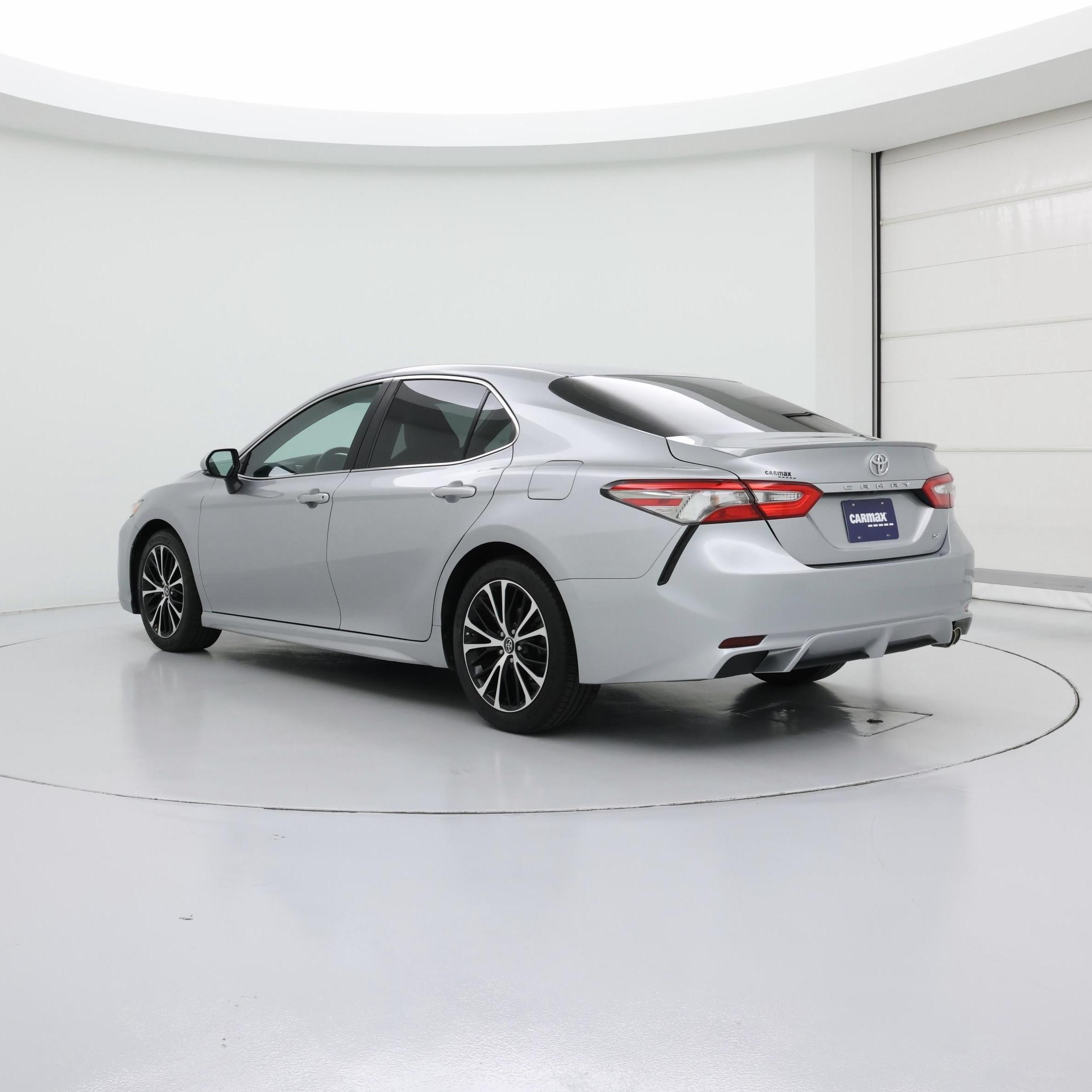 Thumbnail: 2018 Toyota Camry - 2