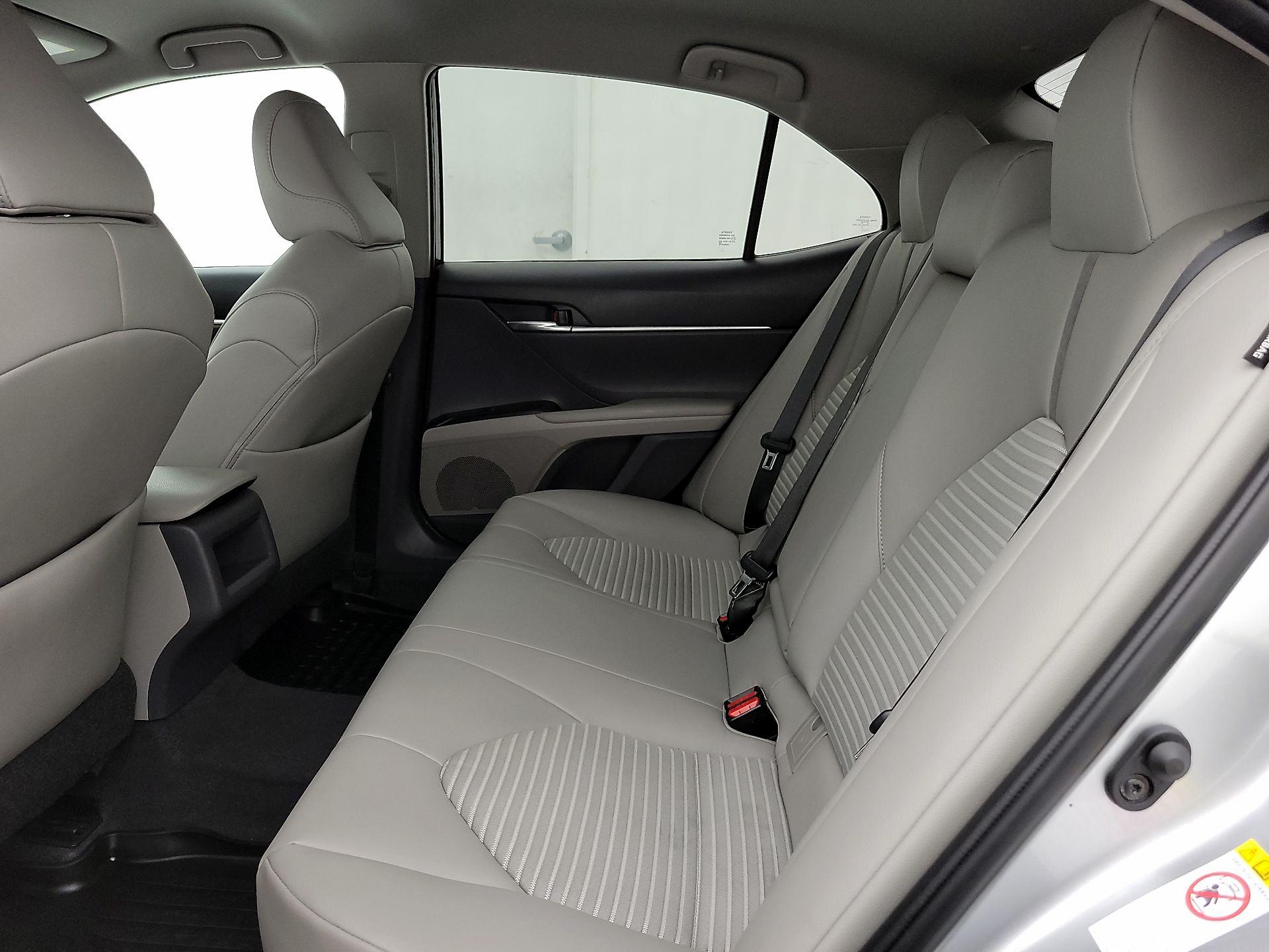 Thumbnail: 2018 Toyota Camry - 19