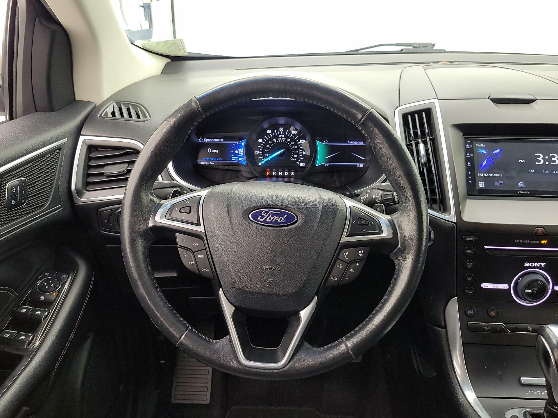 Thumbnail: 2016 Ford Edge - 10