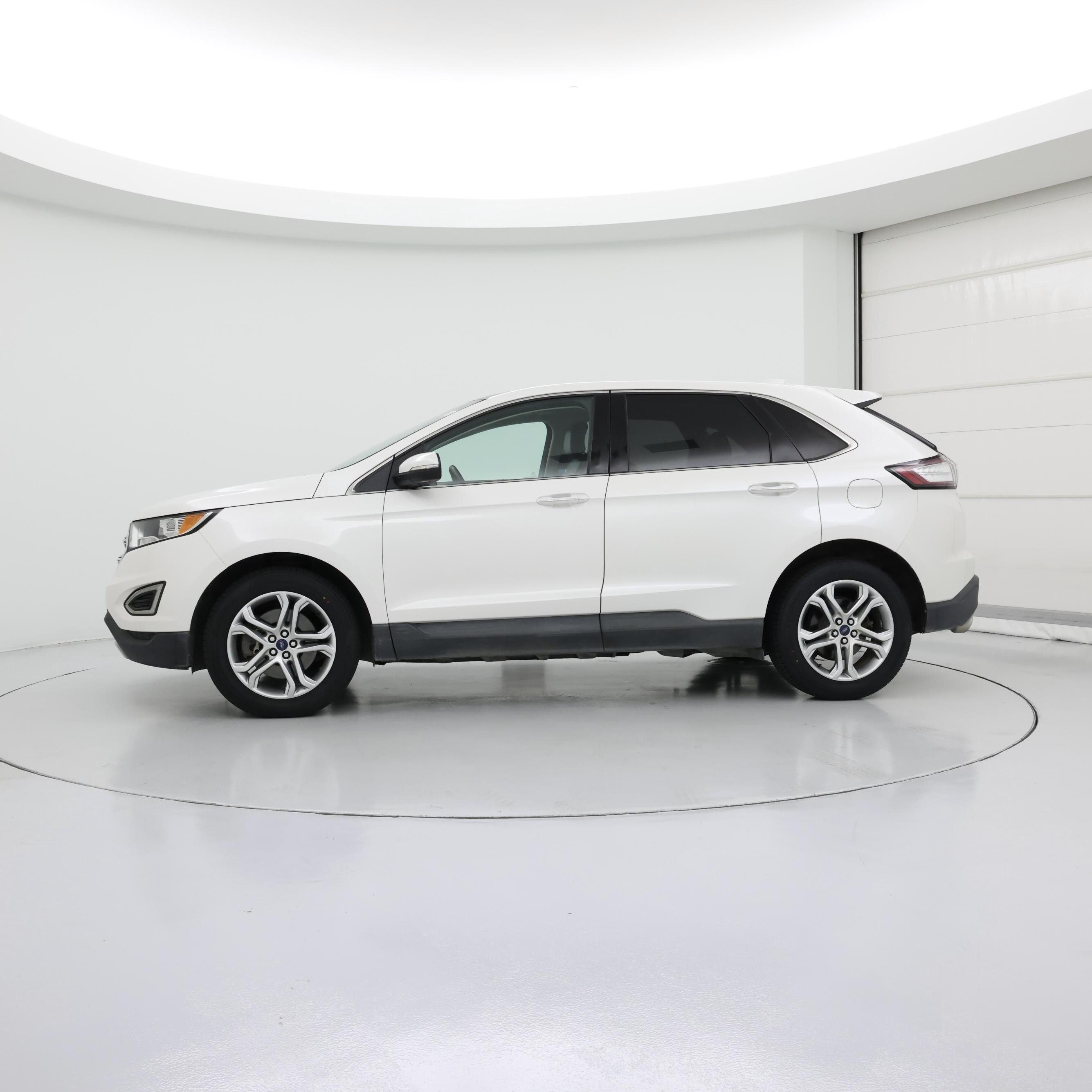 Thumbnail: 2016 Ford Edge - 3