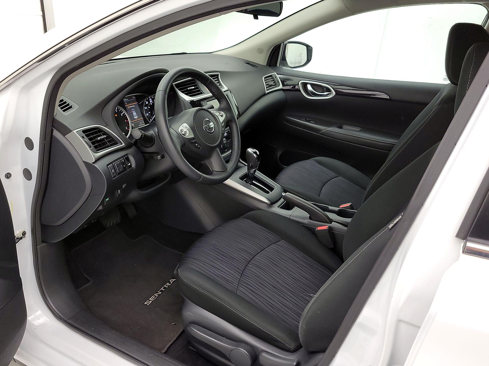 Thumbnail: 2019 Nissan Sentra - 11