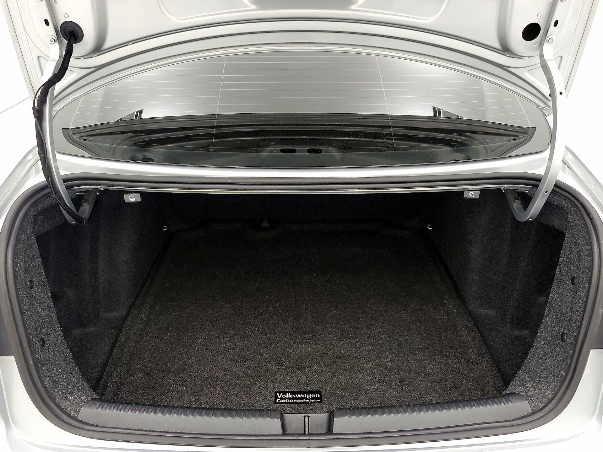 Thumbnail: 2016 Volkswagen Jetta - 20