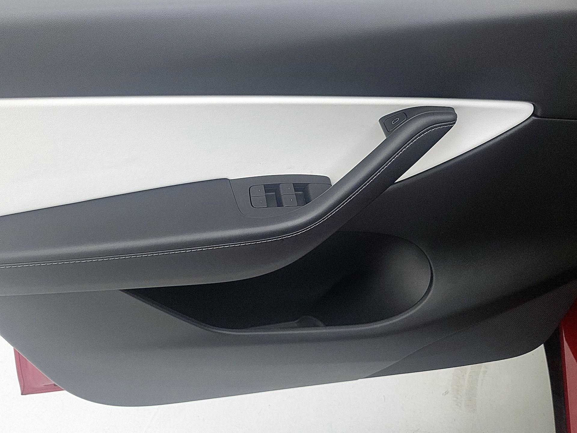 Thumbnail: 2021 Tesla Model Y - 12