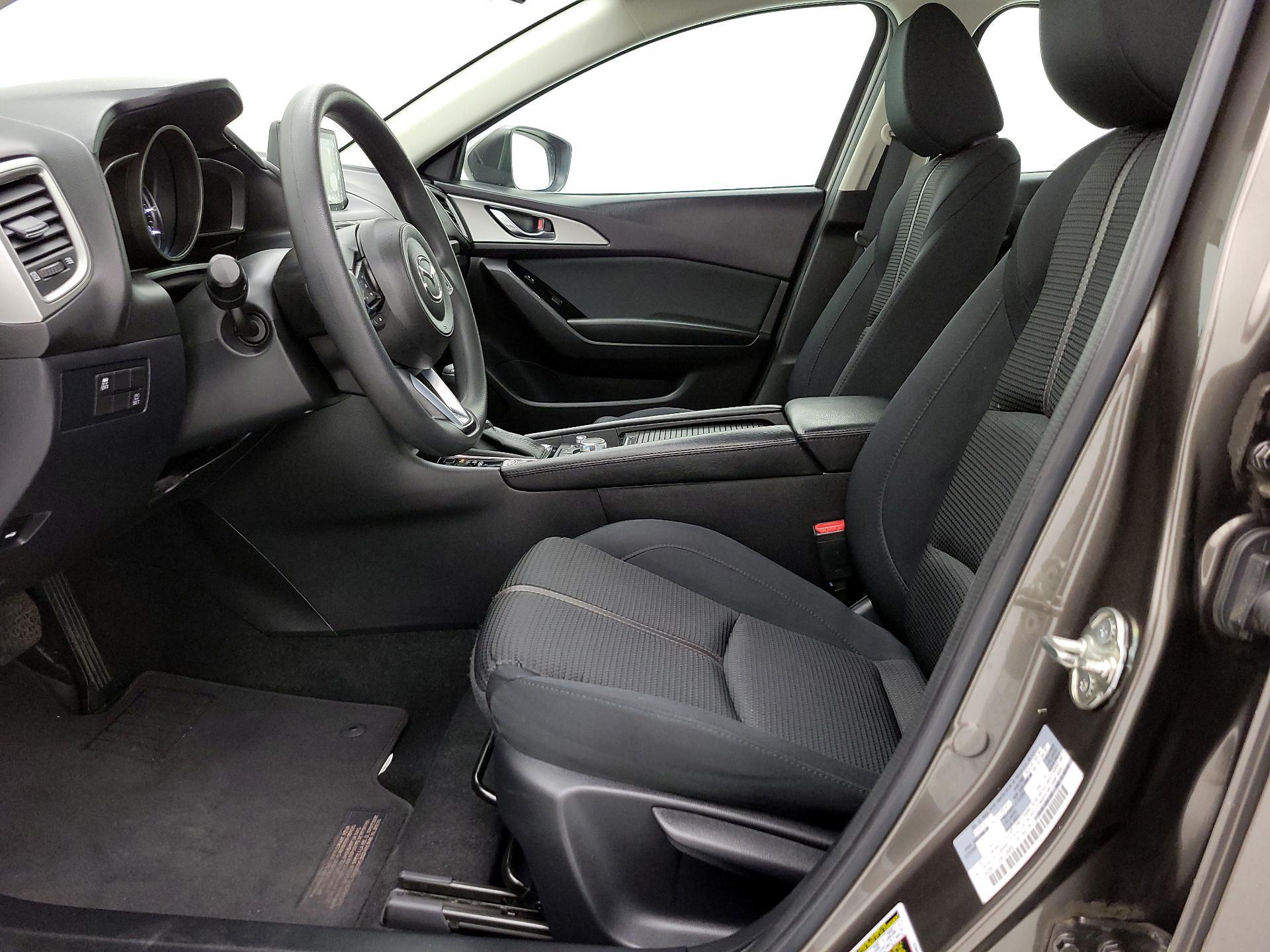 Thumbnail: 2017 Mazda Mazda3 - 11