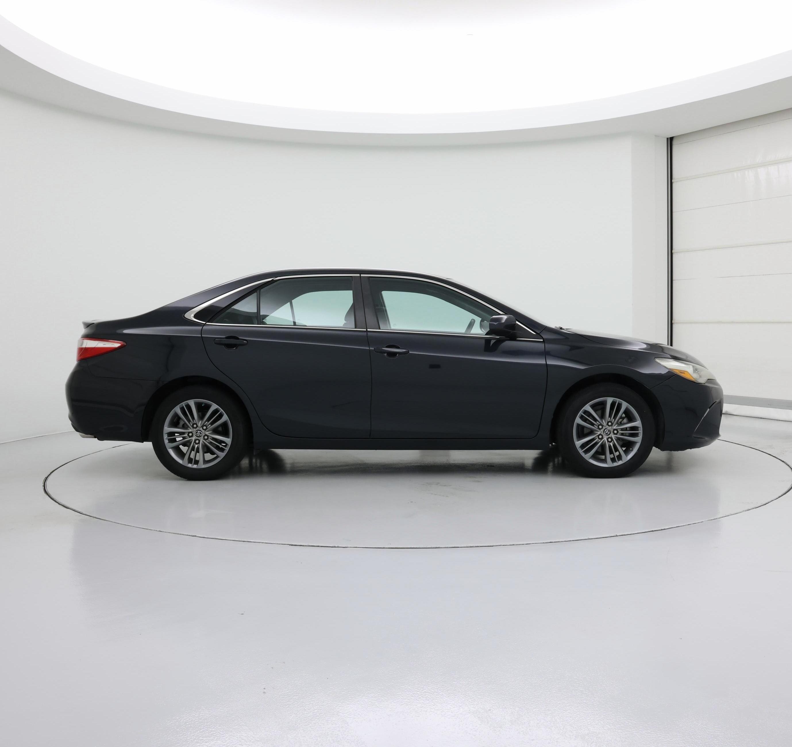 Thumbnail: 2015 Toyota Camry - 7