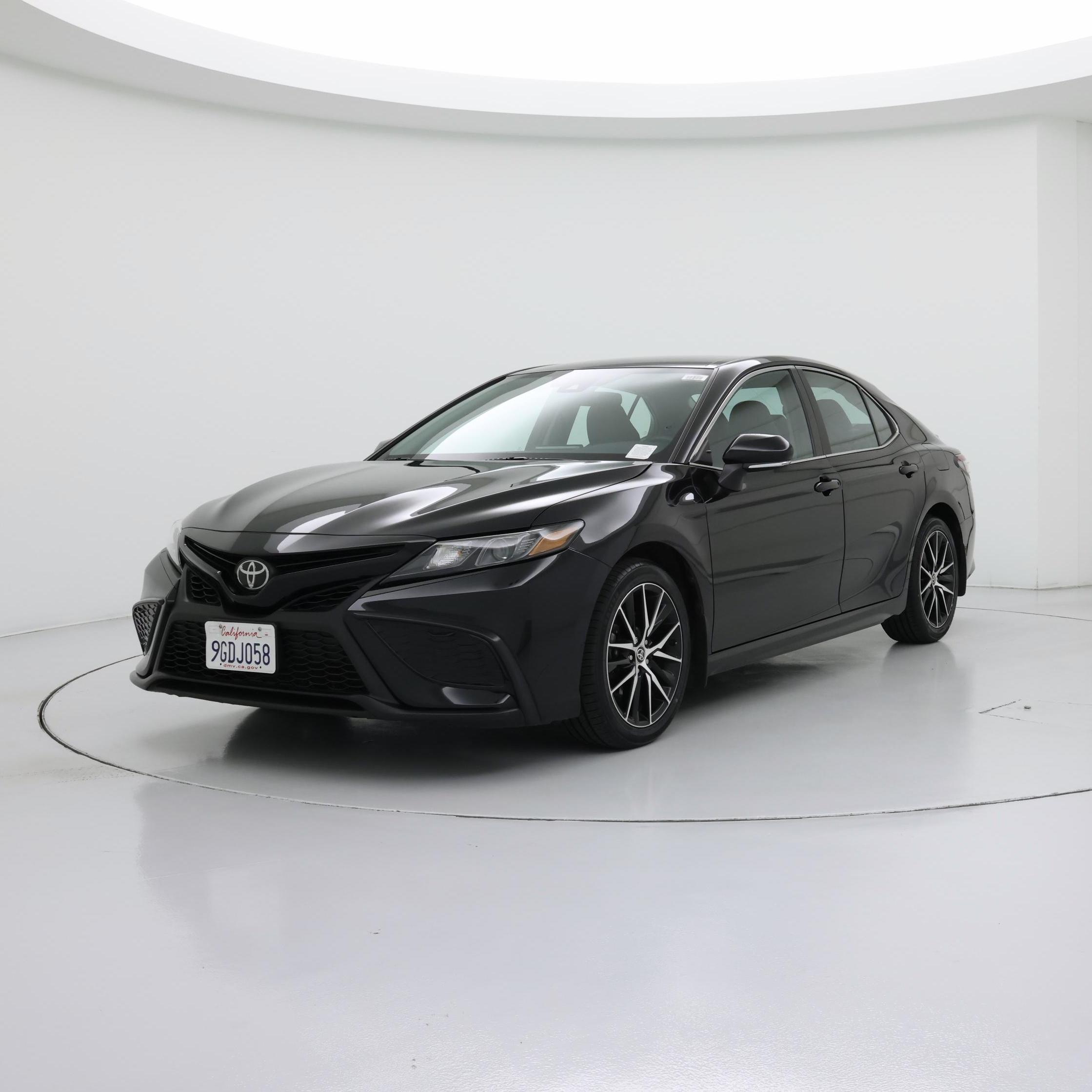 Thumbnail: 2023 Toyota Camry - 4