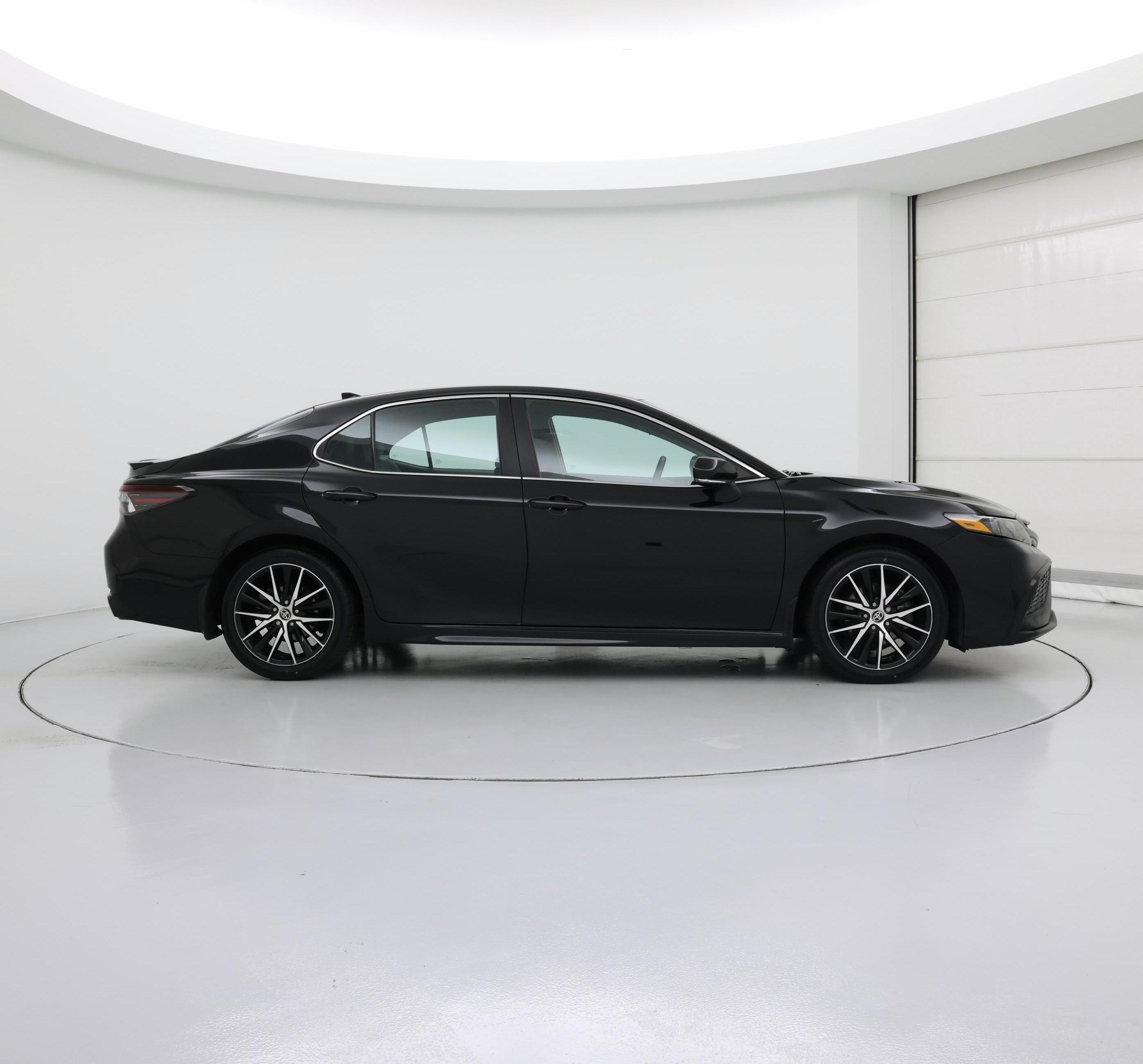 Thumbnail: 2023 Toyota Camry - 7