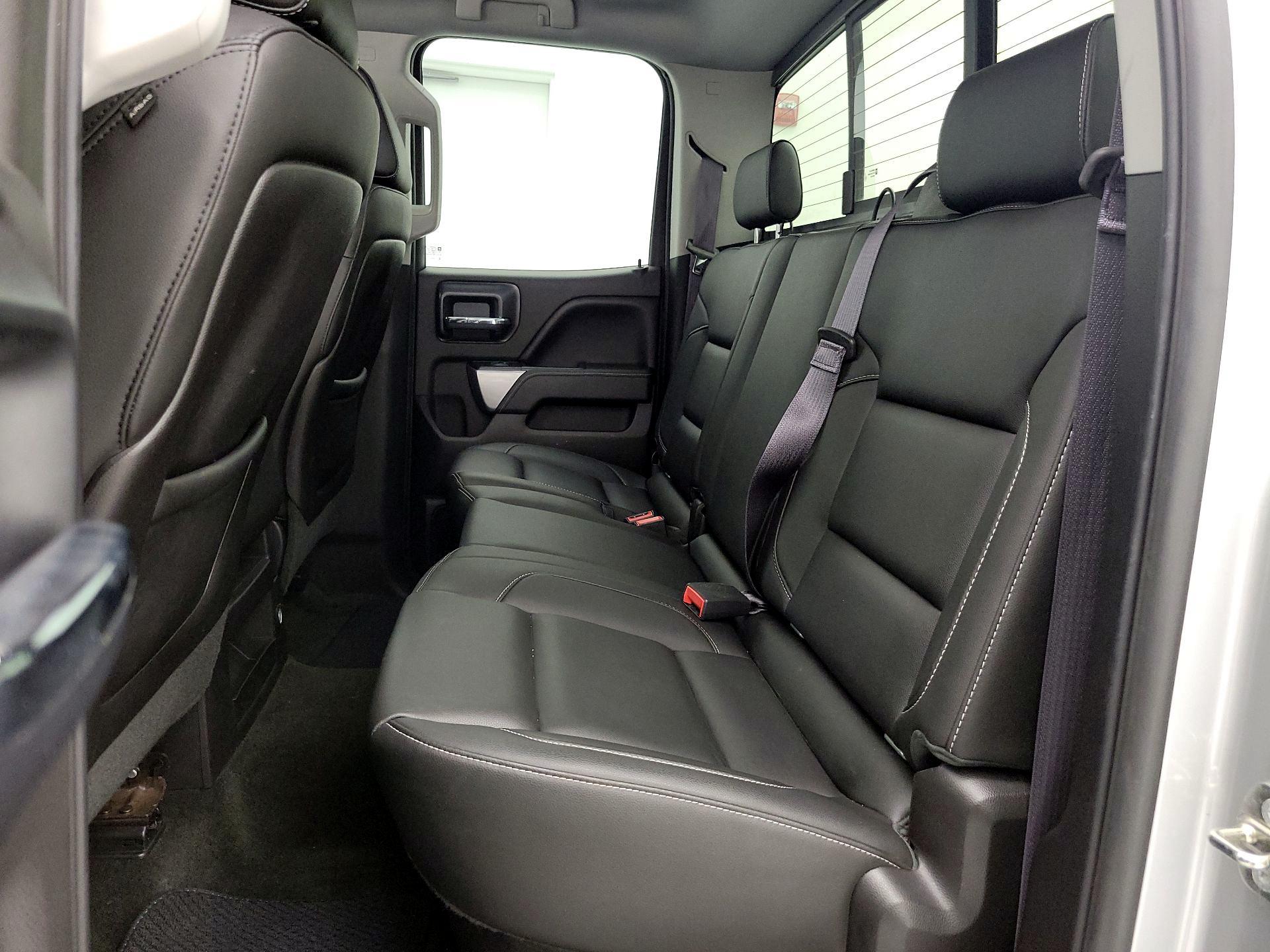 Thumbnail: 2015 Chevrolet Silverado 1500 - 20