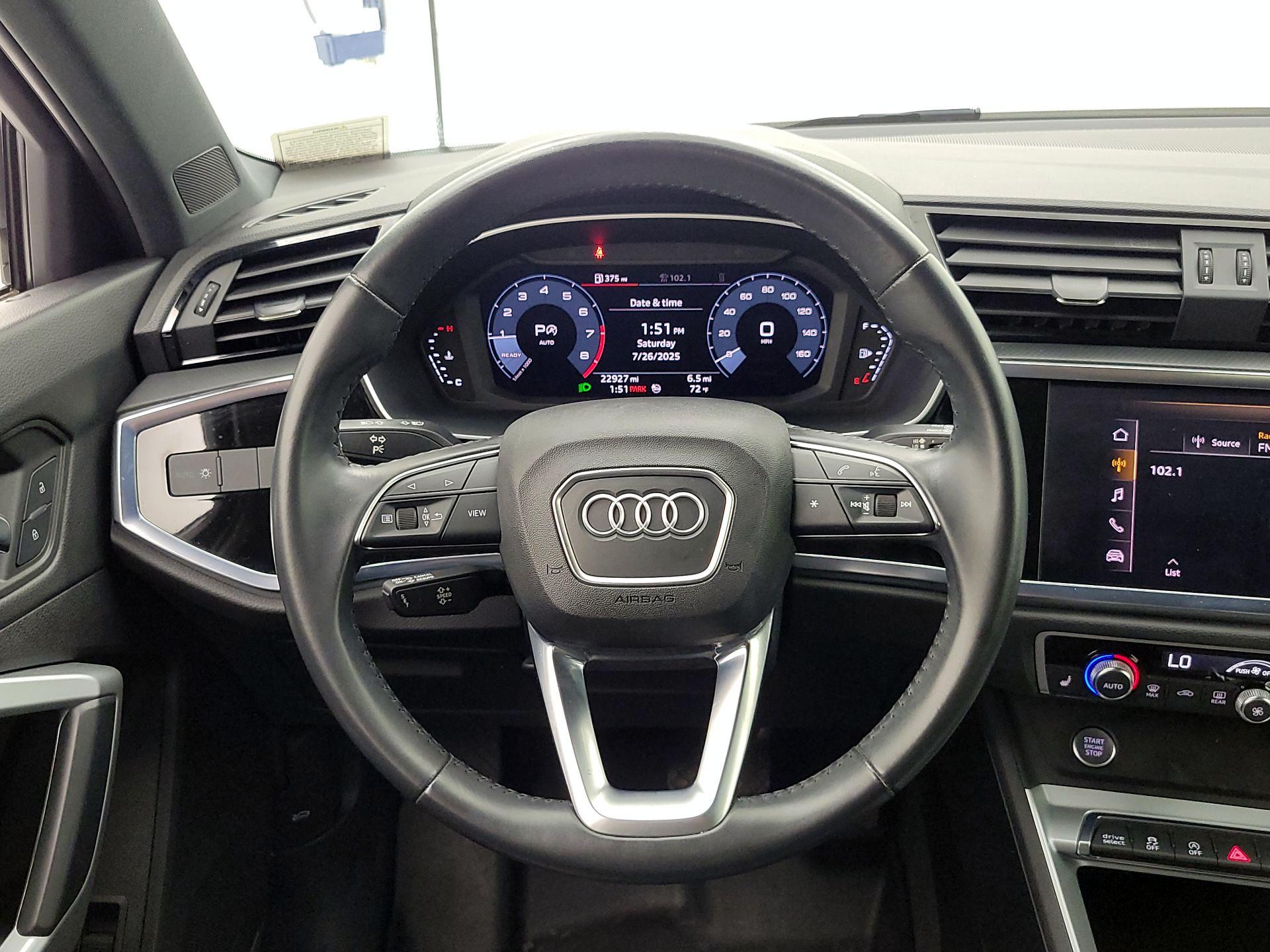 Thumbnail: 2020 Audi Q3 - 10
