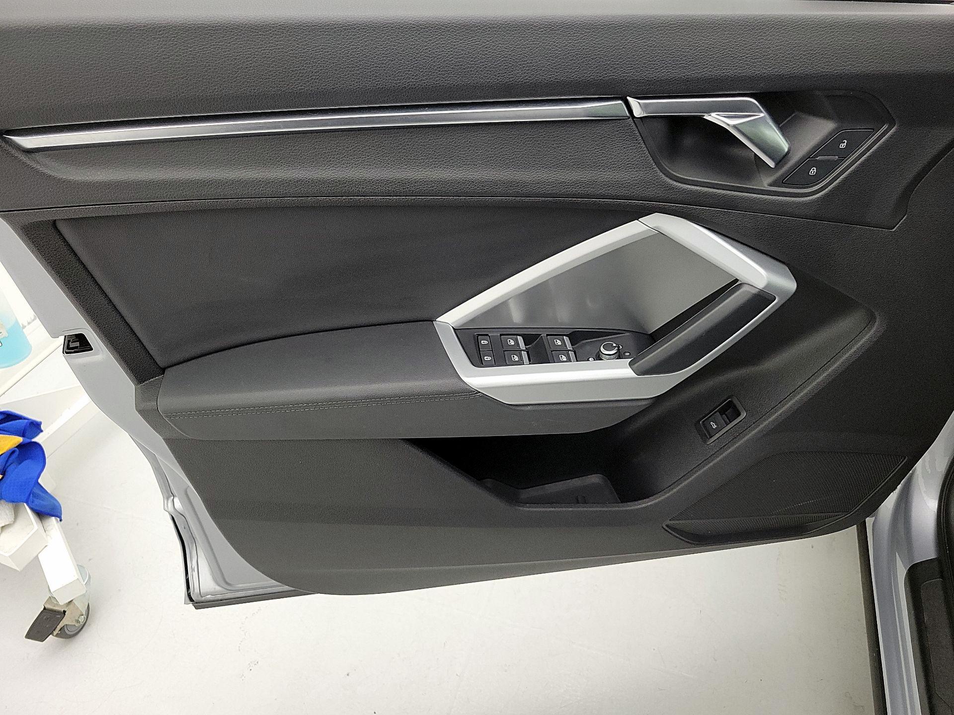 Thumbnail: 2020 Audi Q3 - 12