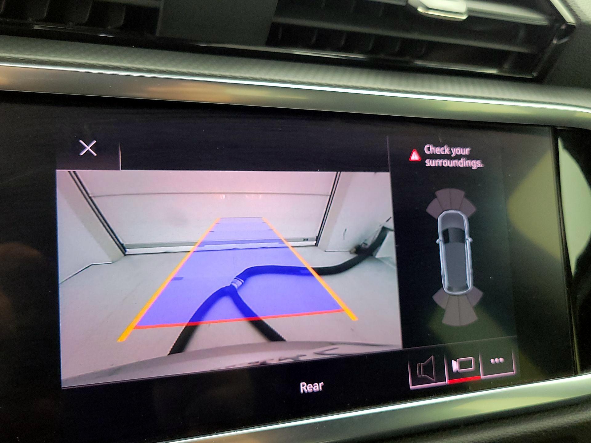 Thumbnail: 2020 Audi Q3 - 13