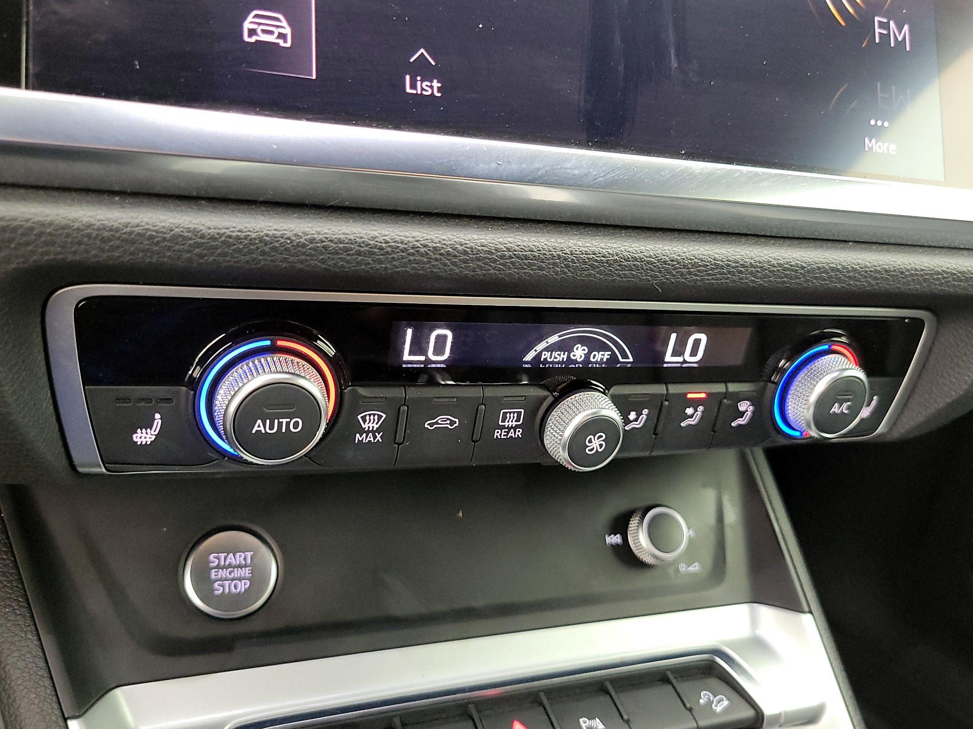 Thumbnail: 2020 Audi Q3 - 15