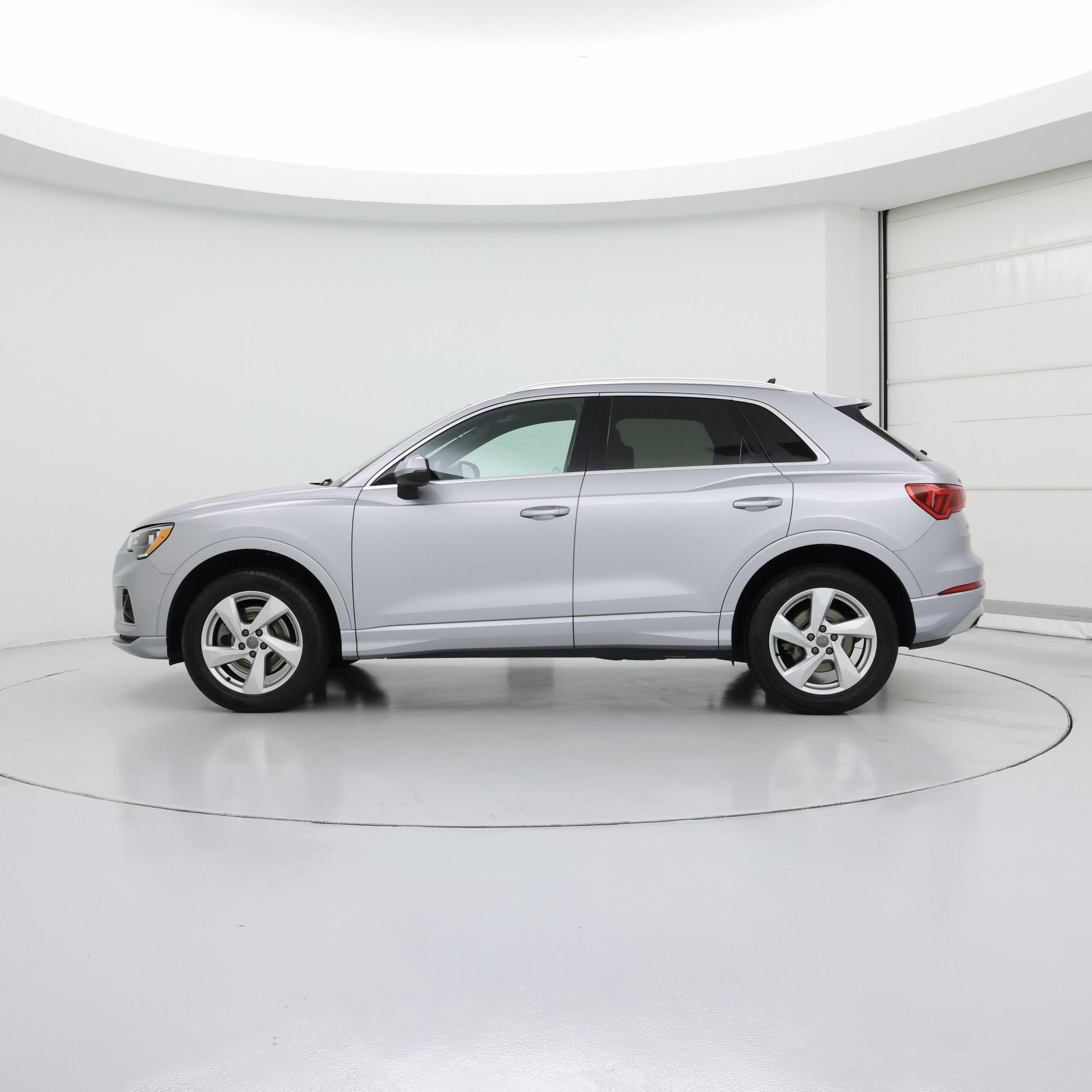 Thumbnail: 2020 Audi Q3 - 3