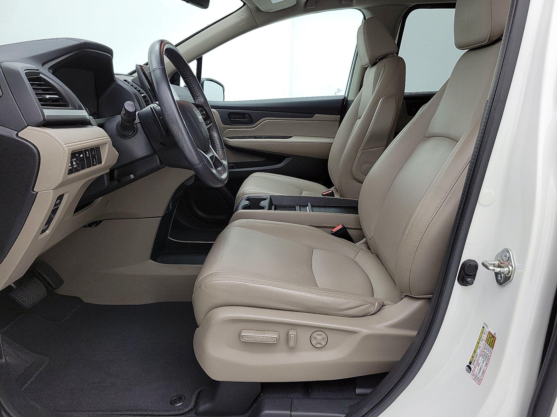 Thumbnail: 2018 Honda Odyssey - 11