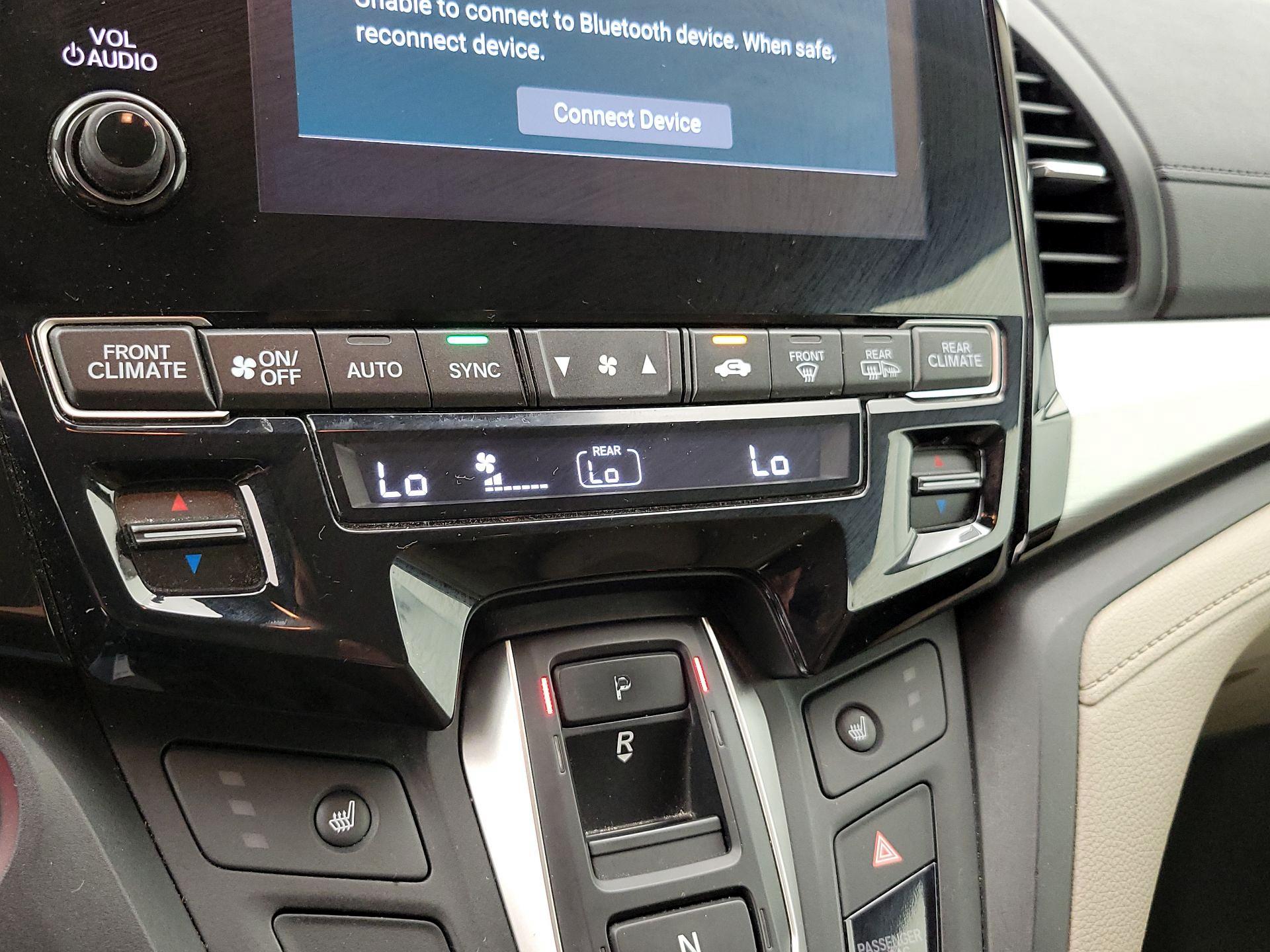 Thumbnail: 2018 Honda Odyssey - 16