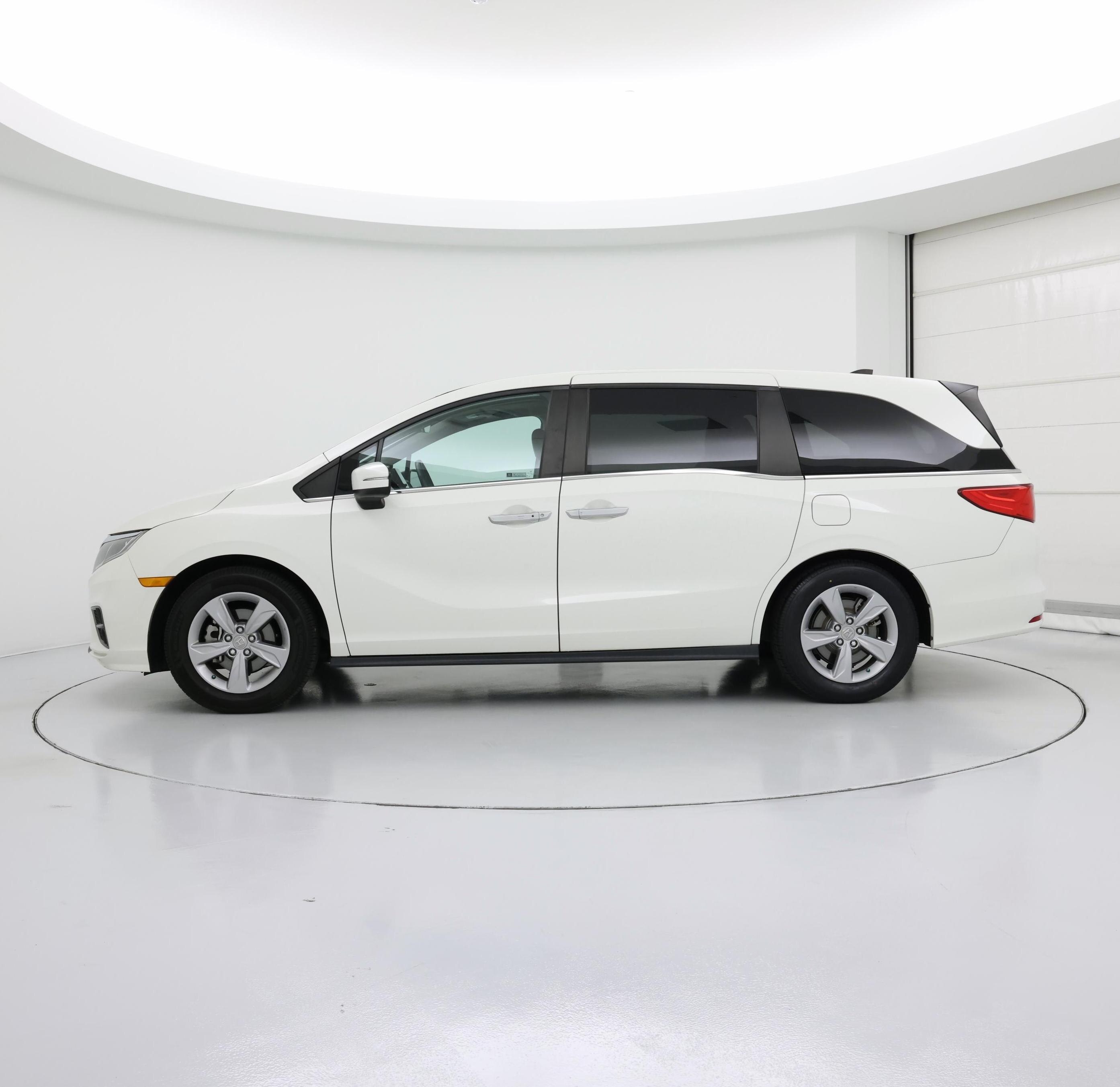 Thumbnail: 2018 Honda Odyssey - 3