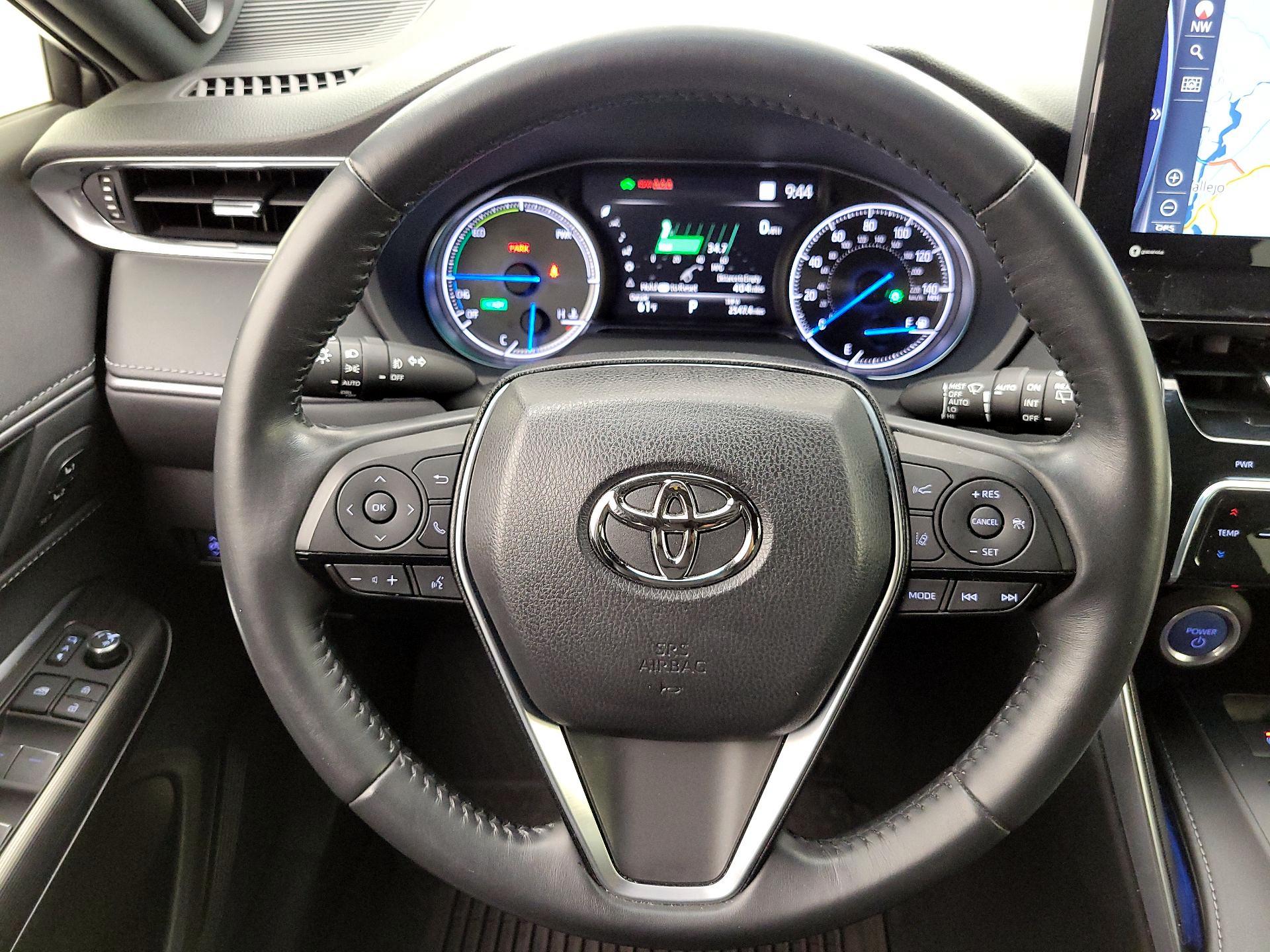 Thumbnail: 2022 Toyota Venza - 10