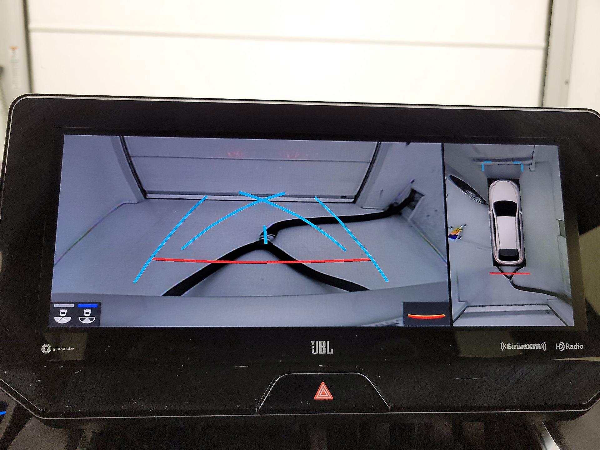 Thumbnail: 2022 Toyota Venza - 15
