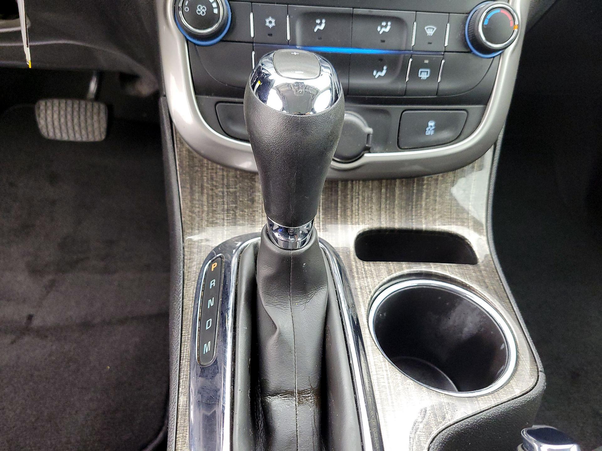 Thumbnail: 2014 Chevrolet Malibu - 17