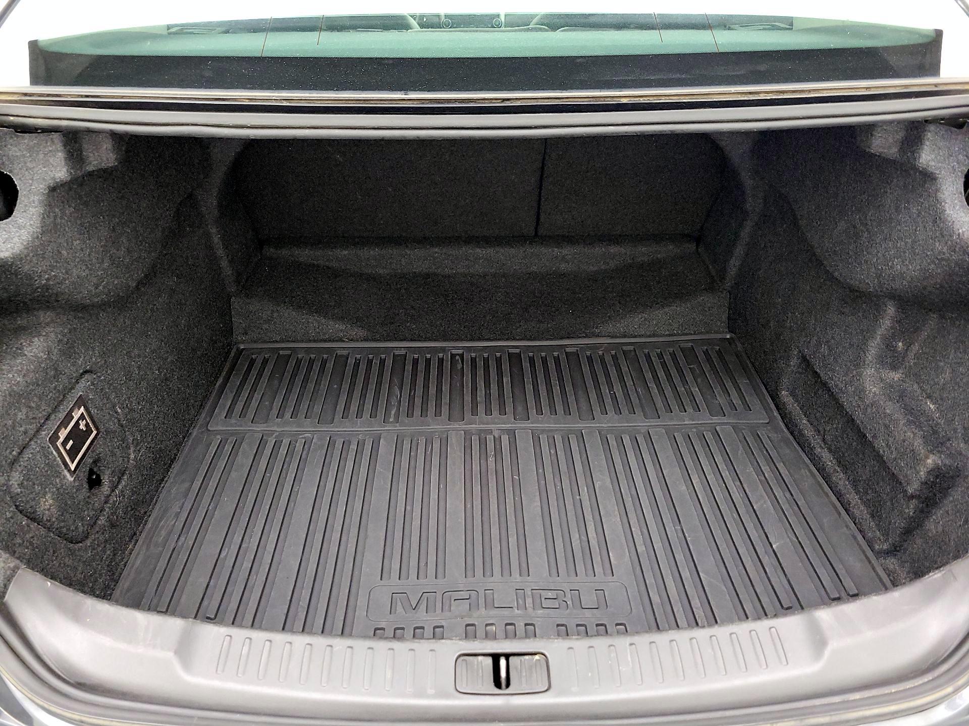 Thumbnail: 2014 Chevrolet Malibu - 20