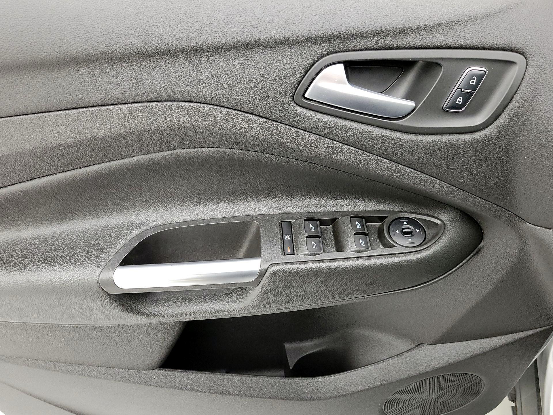 Thumbnail: 2015 Ford Escape - 12