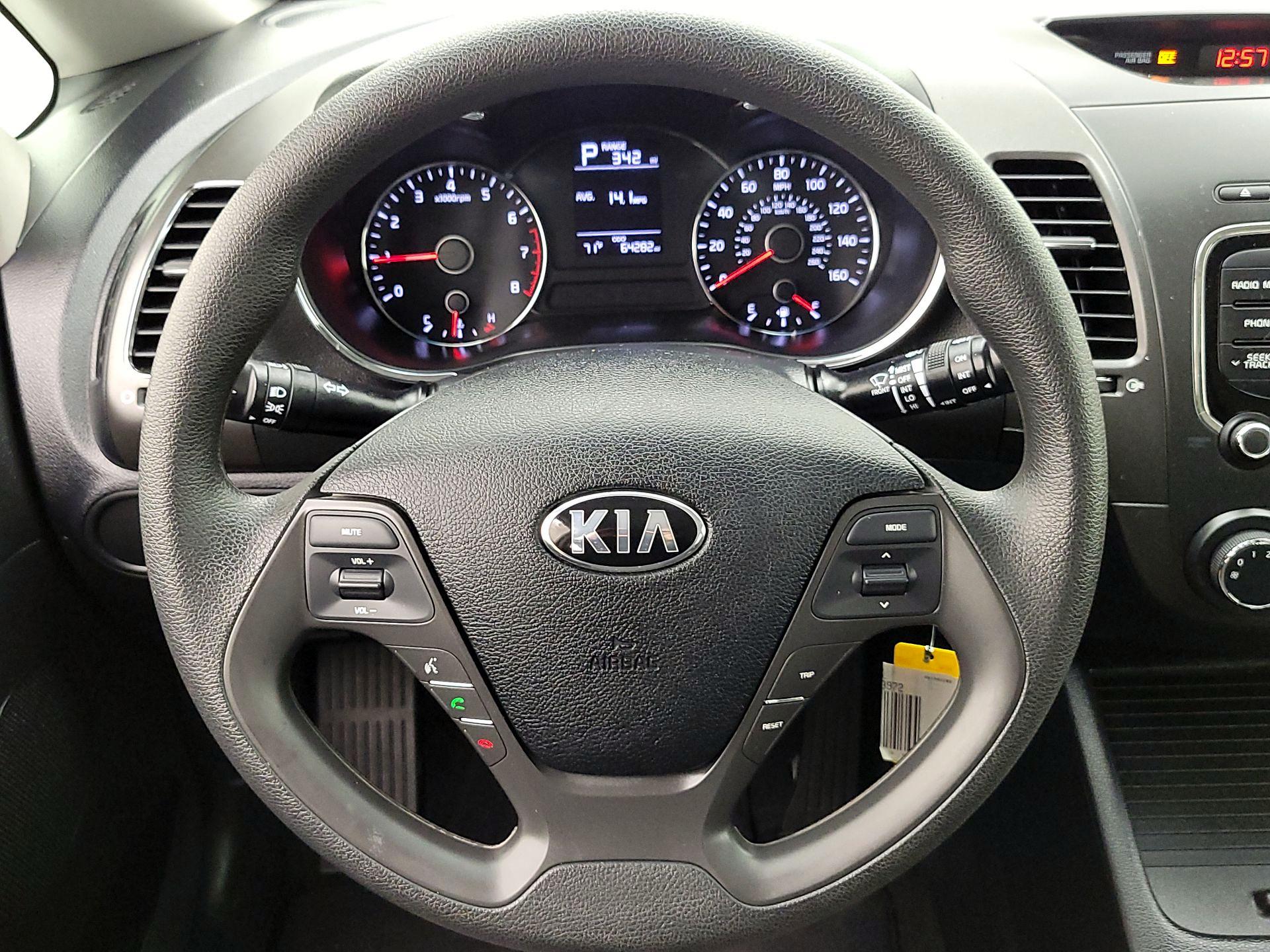 Thumbnail: 2018 Kia Forte - 10