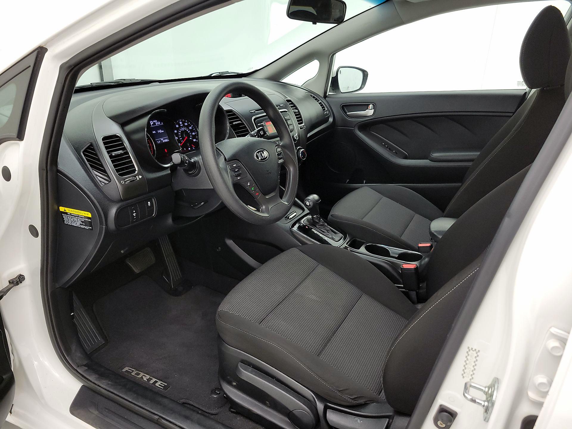 Thumbnail: 2018 Kia Forte - 11