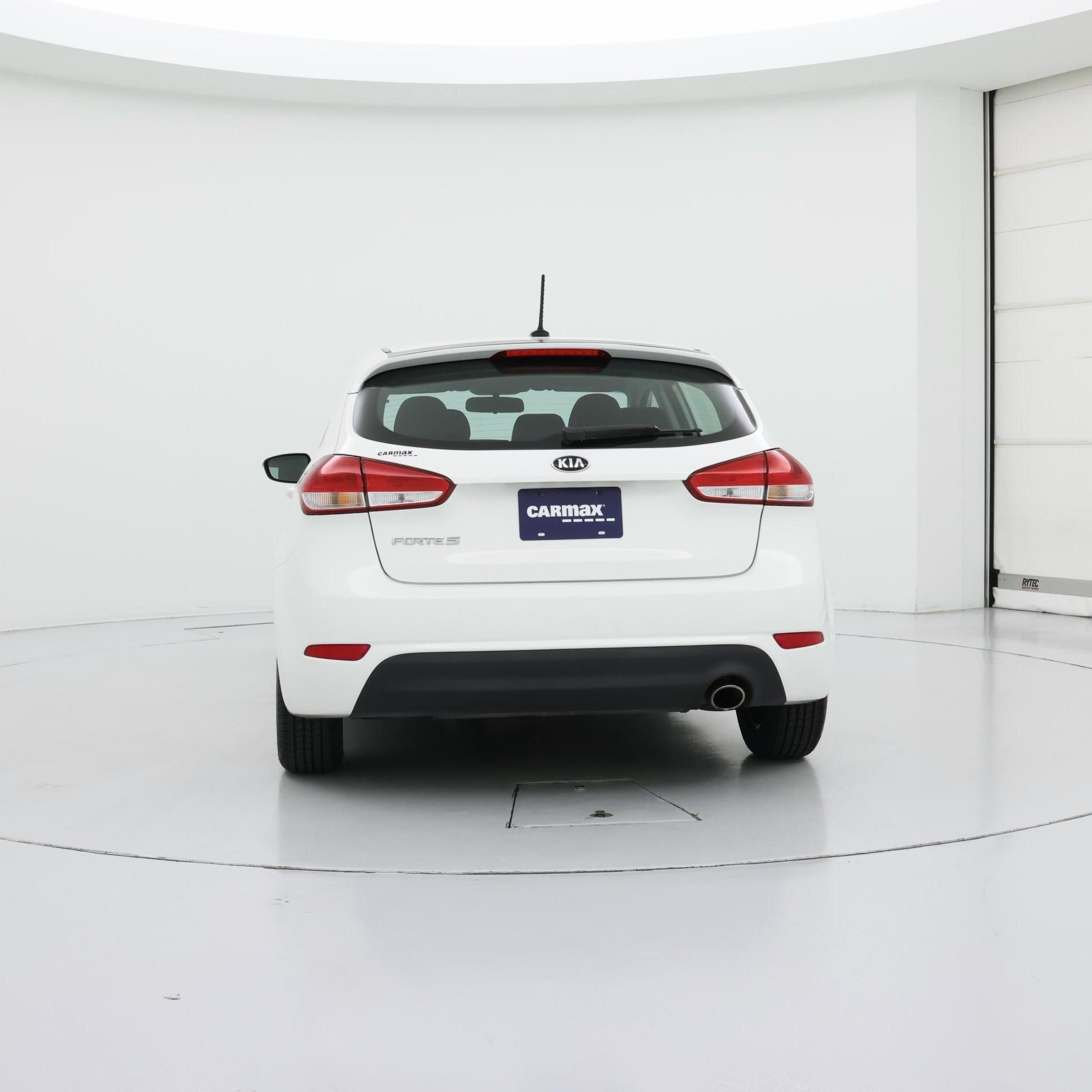 Thumbnail: 2018 Kia Forte - 6