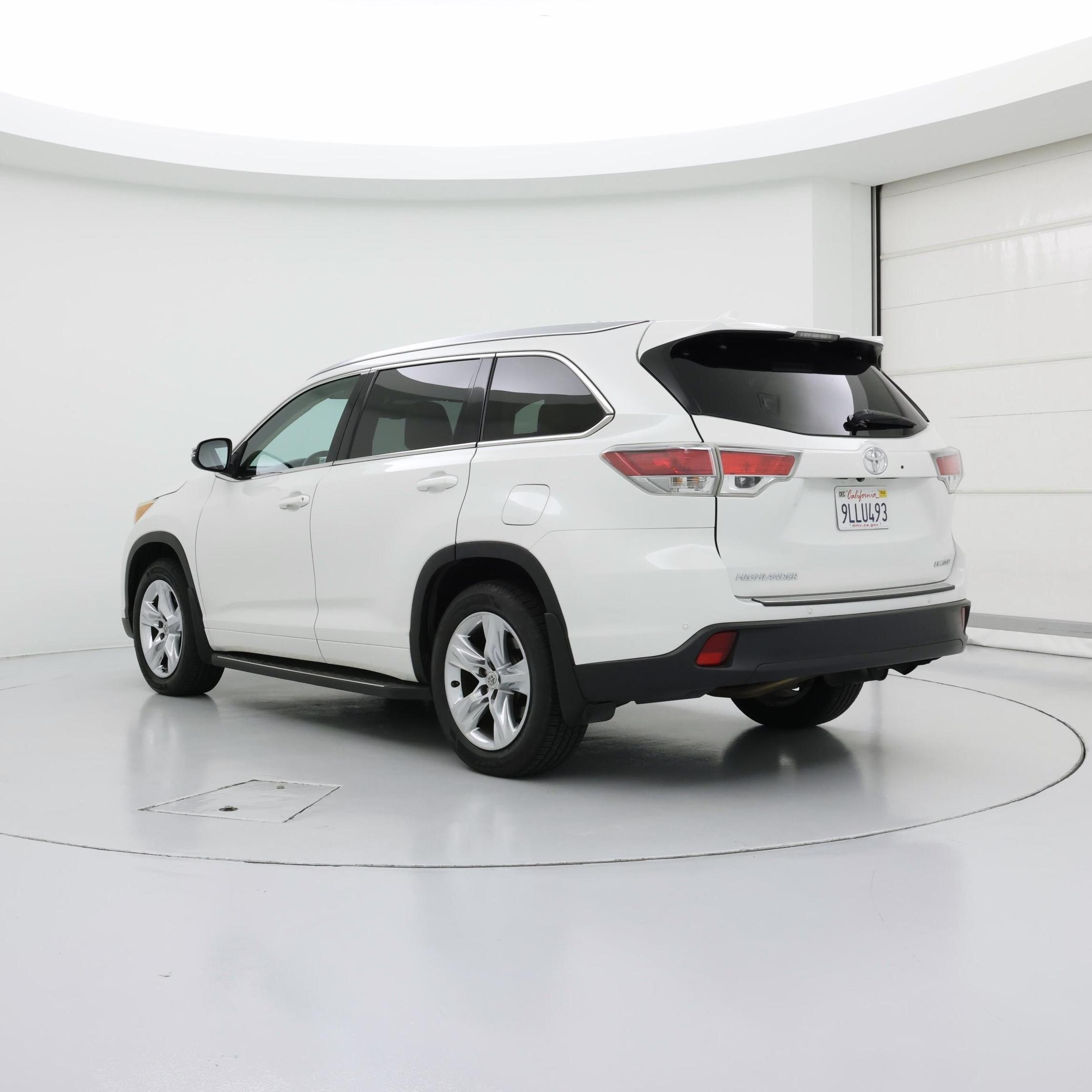 Thumbnail: 2015 Toyota Highlander - 2