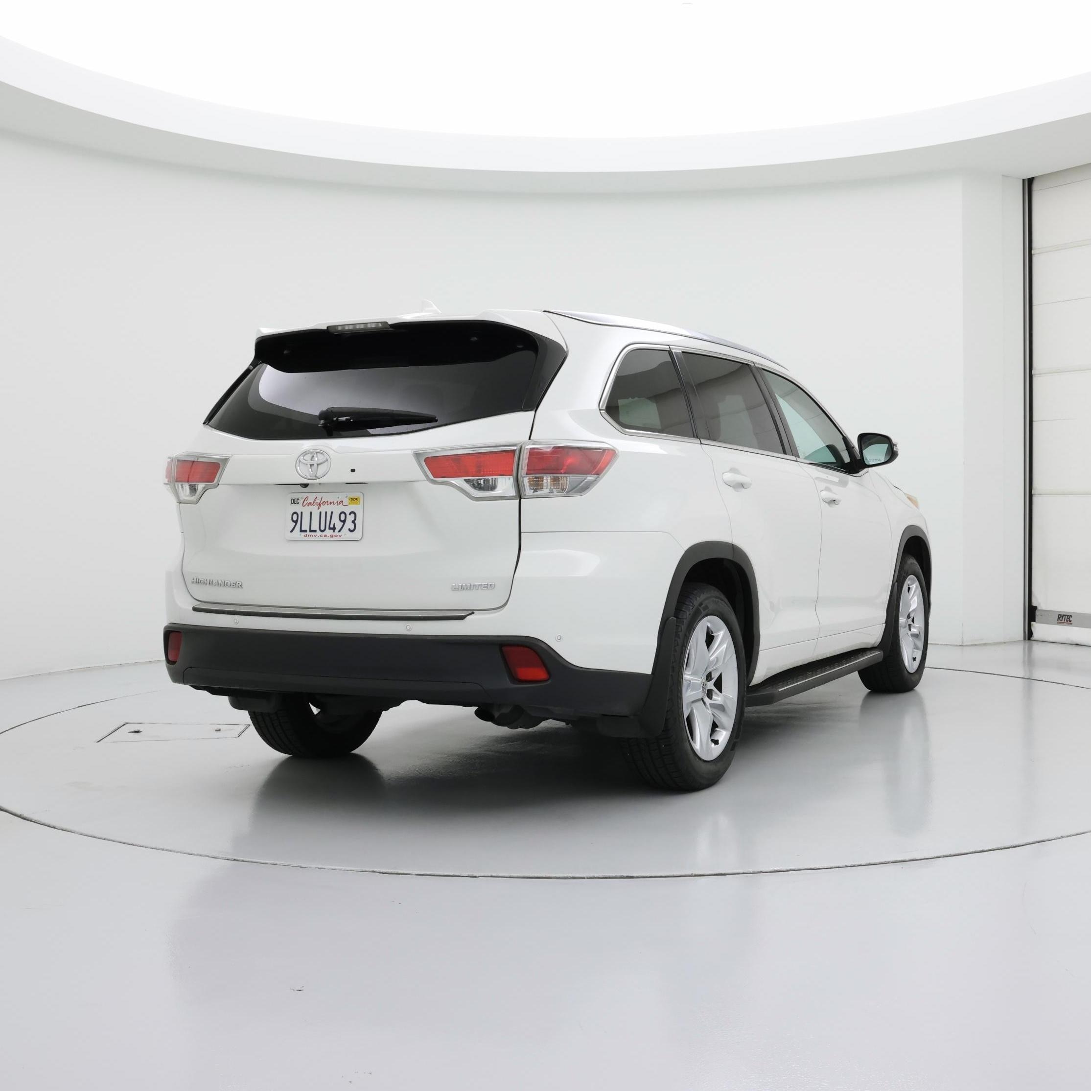 Thumbnail: 2015 Toyota Highlander - 8