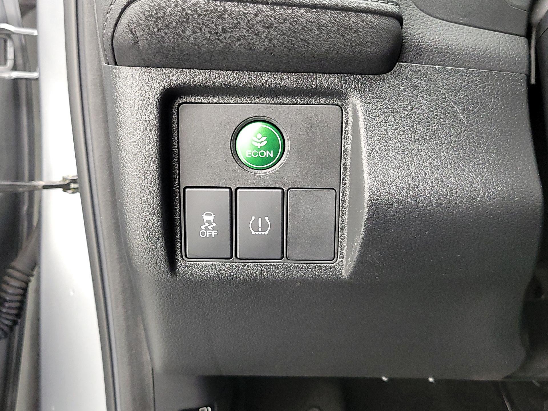 Thumbnail: 2019 Honda HR-V - 13