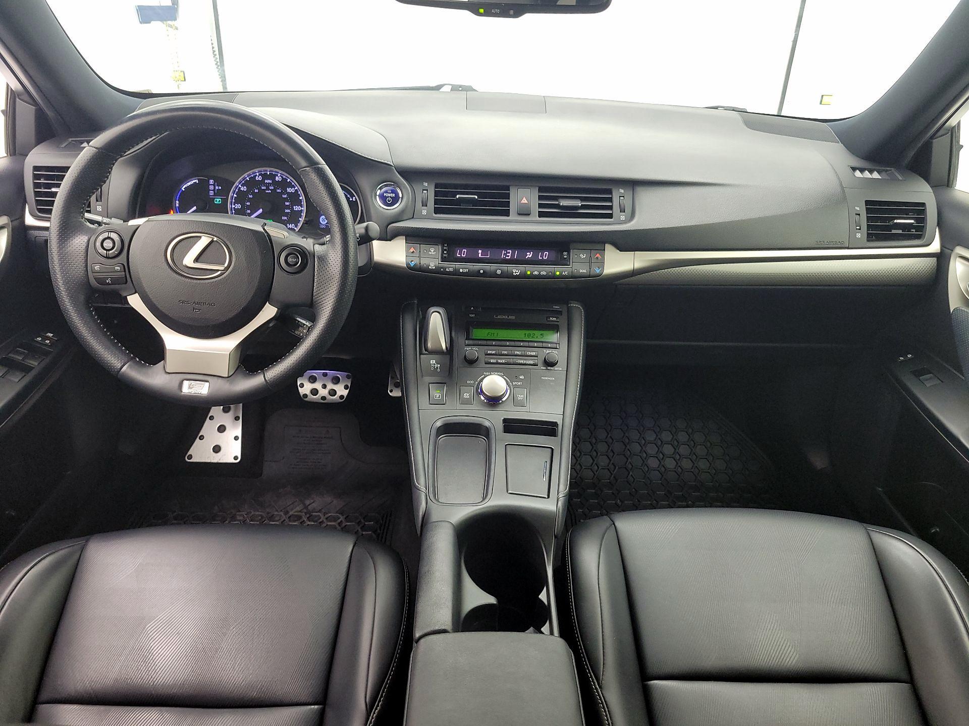 Thumbnail: 2015 Lexus CT - 9