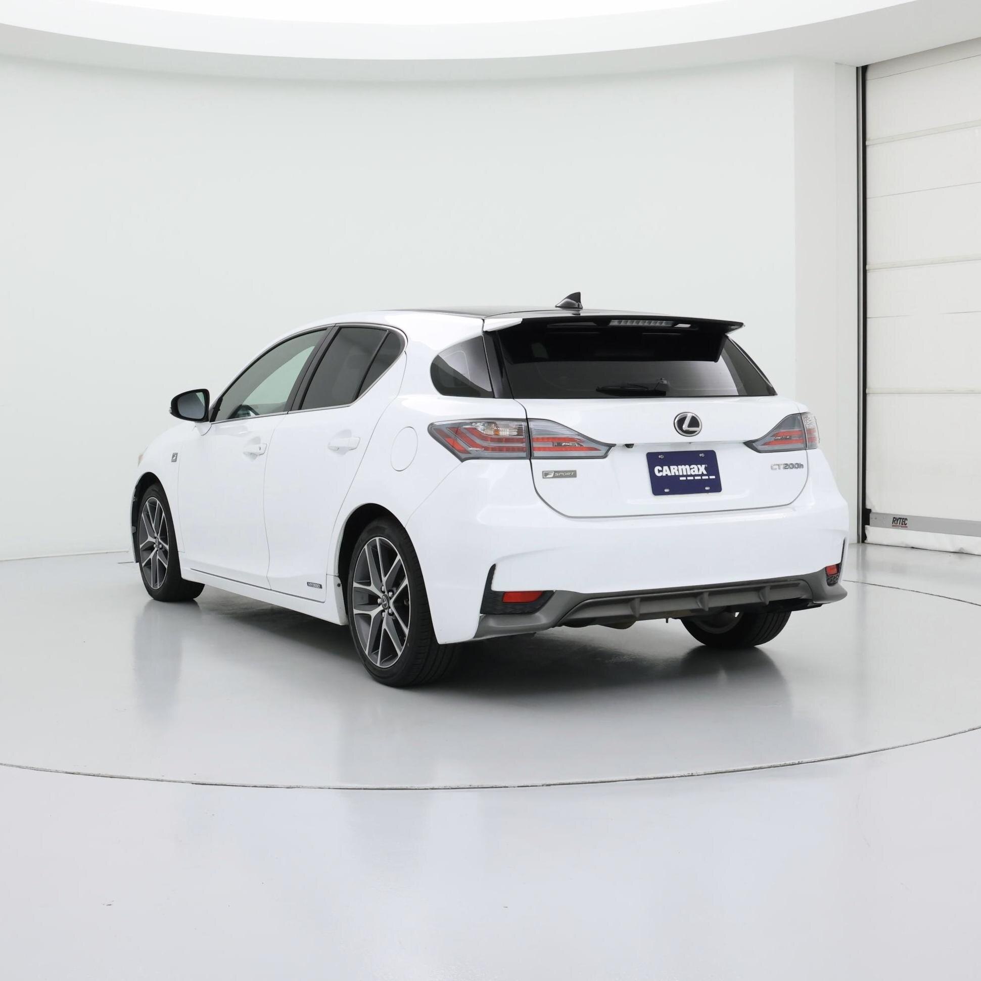Thumbnail: 2015 Lexus CT - 2
