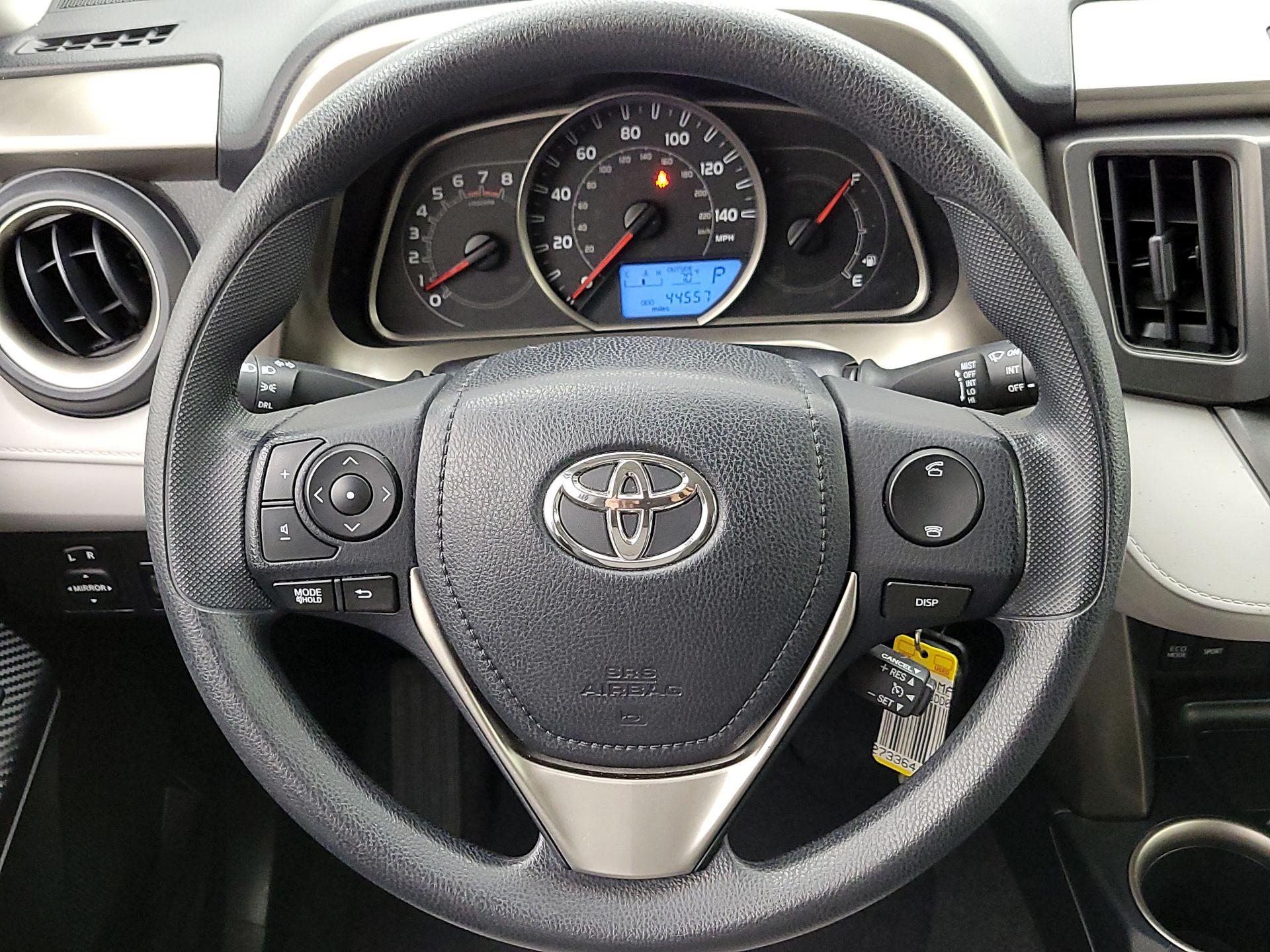 Thumbnail: 2013 Toyota RAV4 - 10
