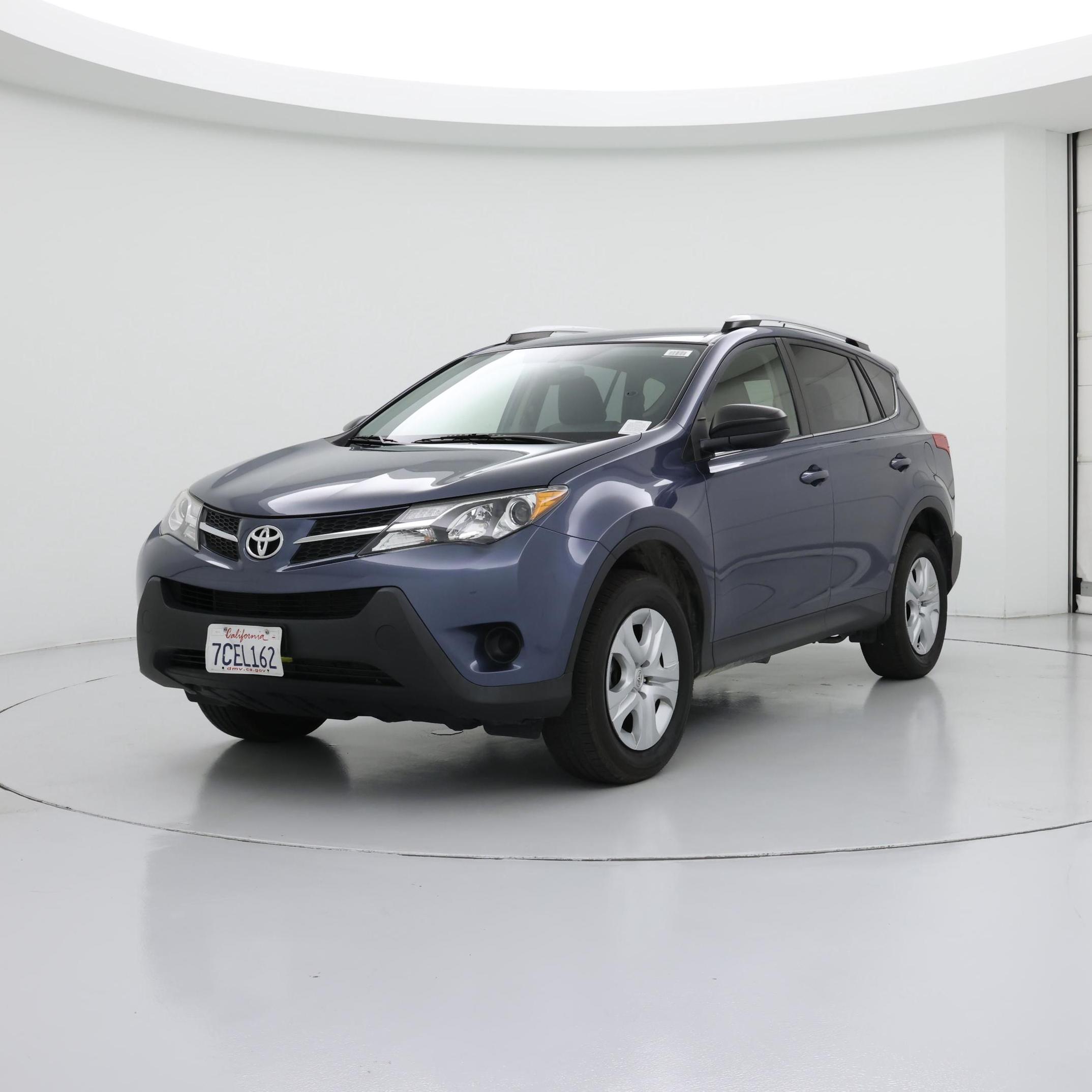 Thumbnail: 2013 Toyota RAV4 - 4