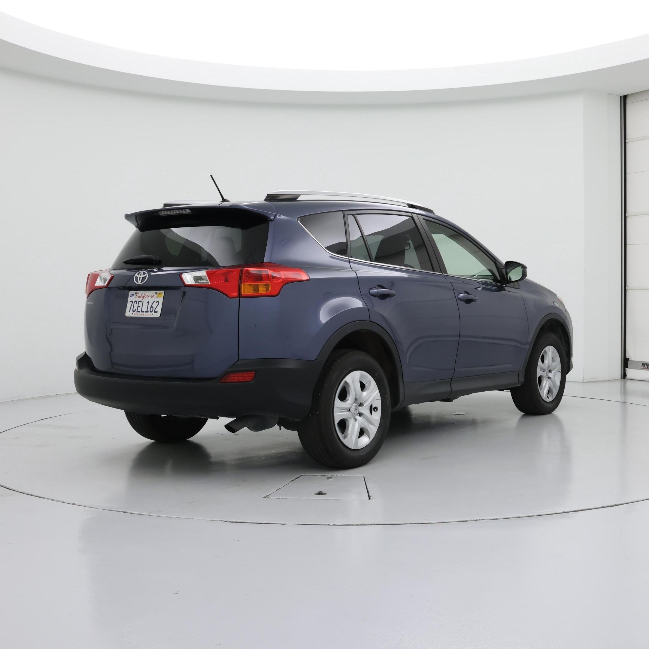 Thumbnail: 2013 Toyota RAV4 - 8