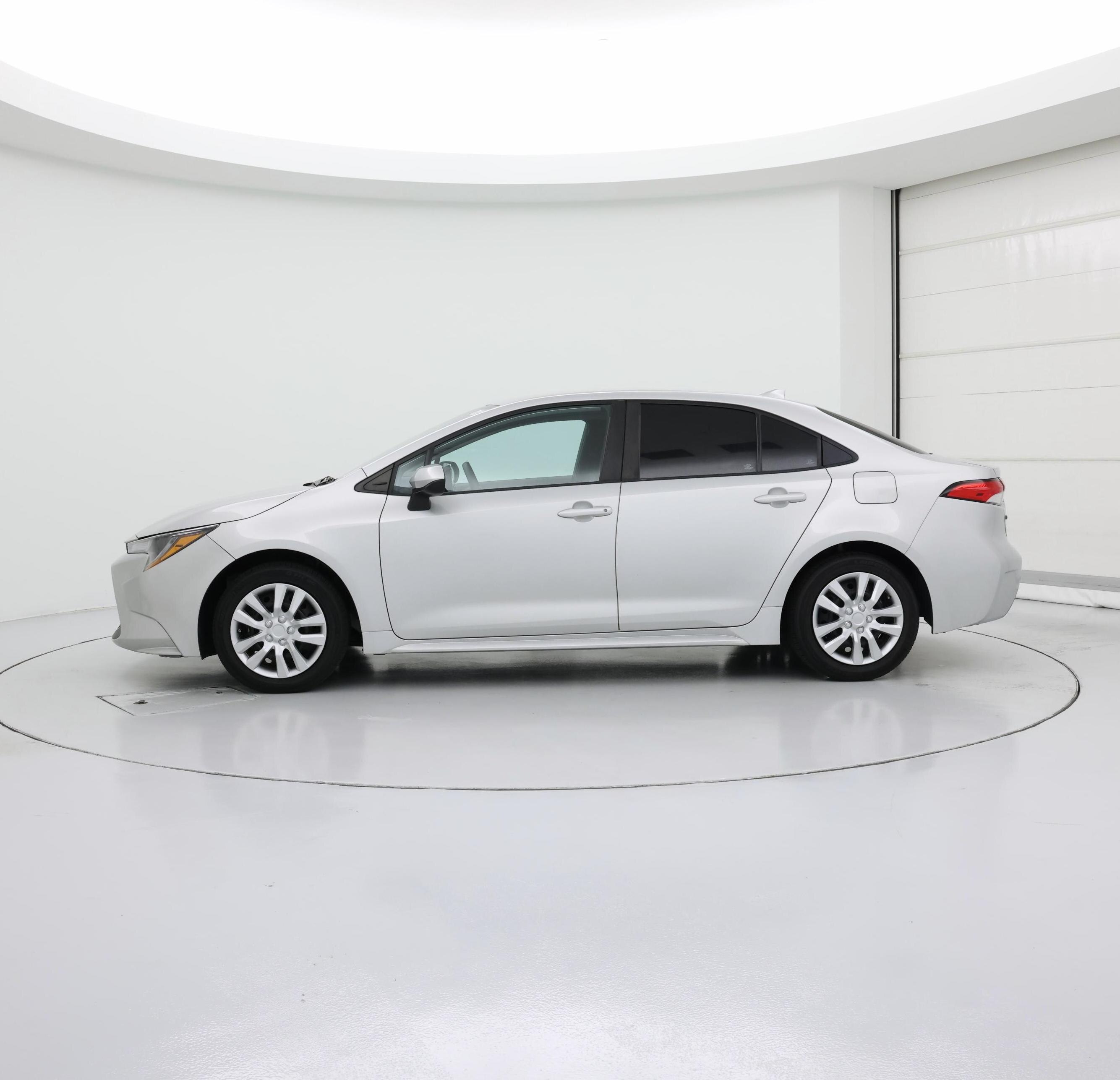 Thumbnail: 2022 Toyota Corolla - 3