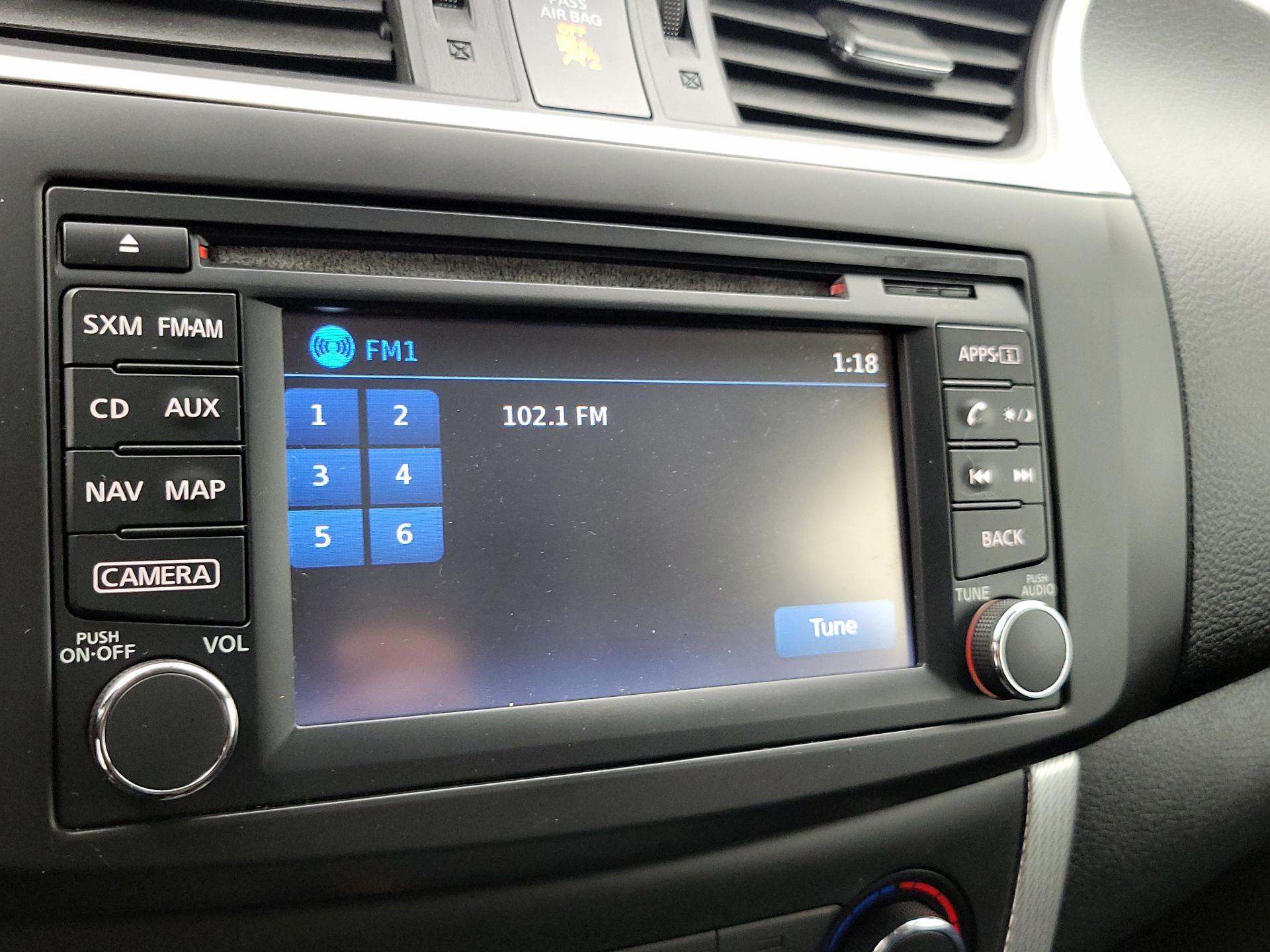 Thumbnail: 2015 Nissan Sentra - 16