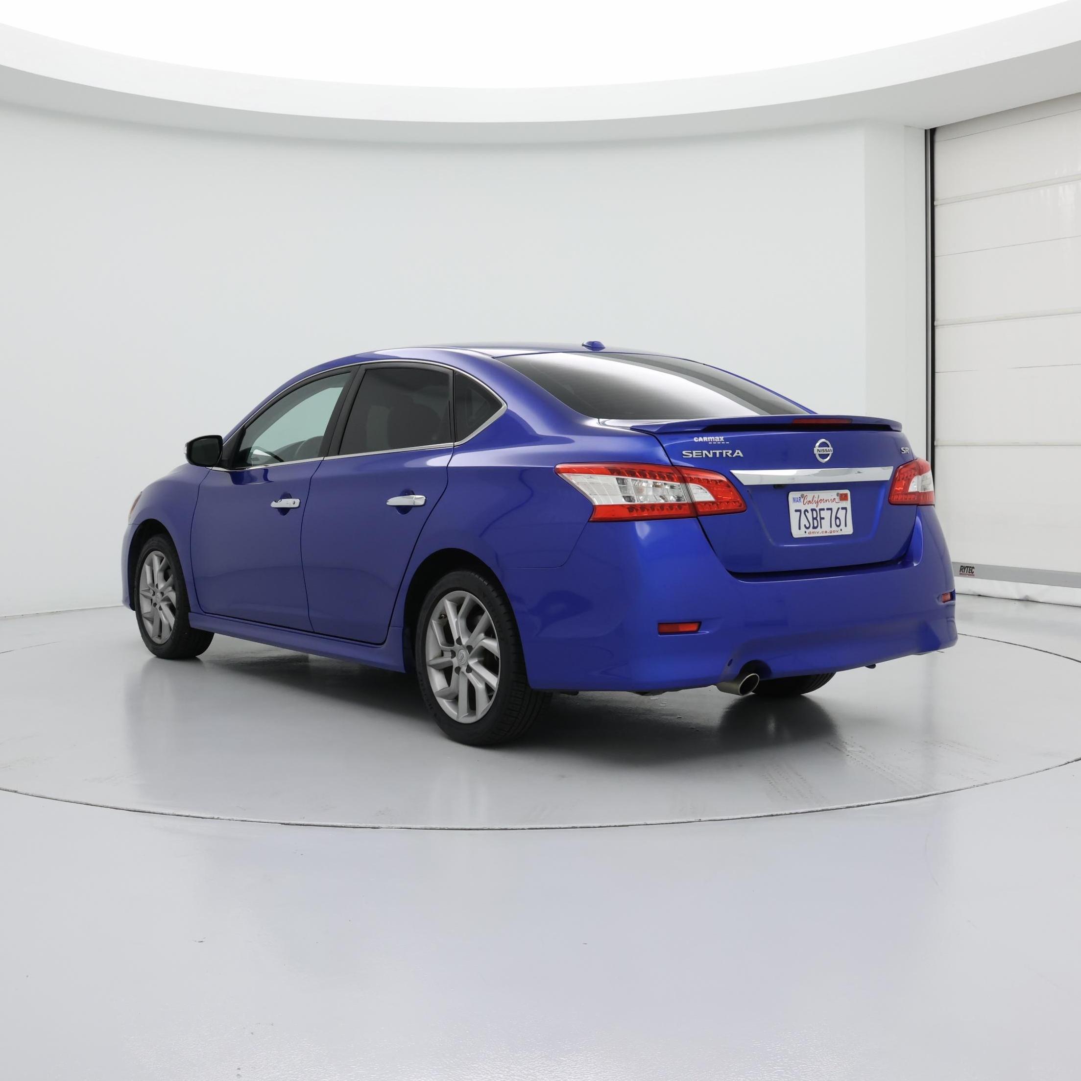 Thumbnail: 2015 Nissan Sentra - 2