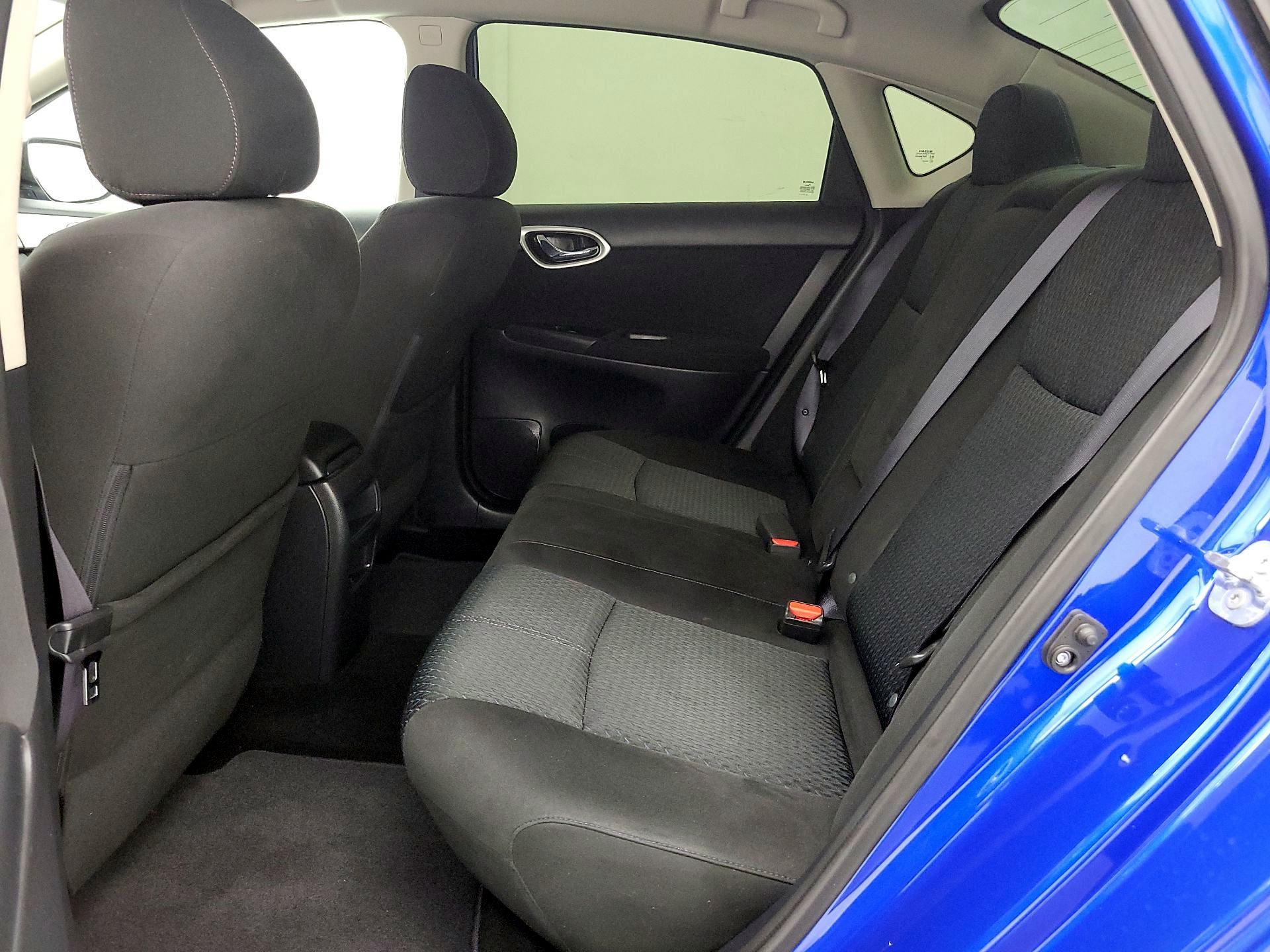 Thumbnail: 2015 Nissan Sentra - 20