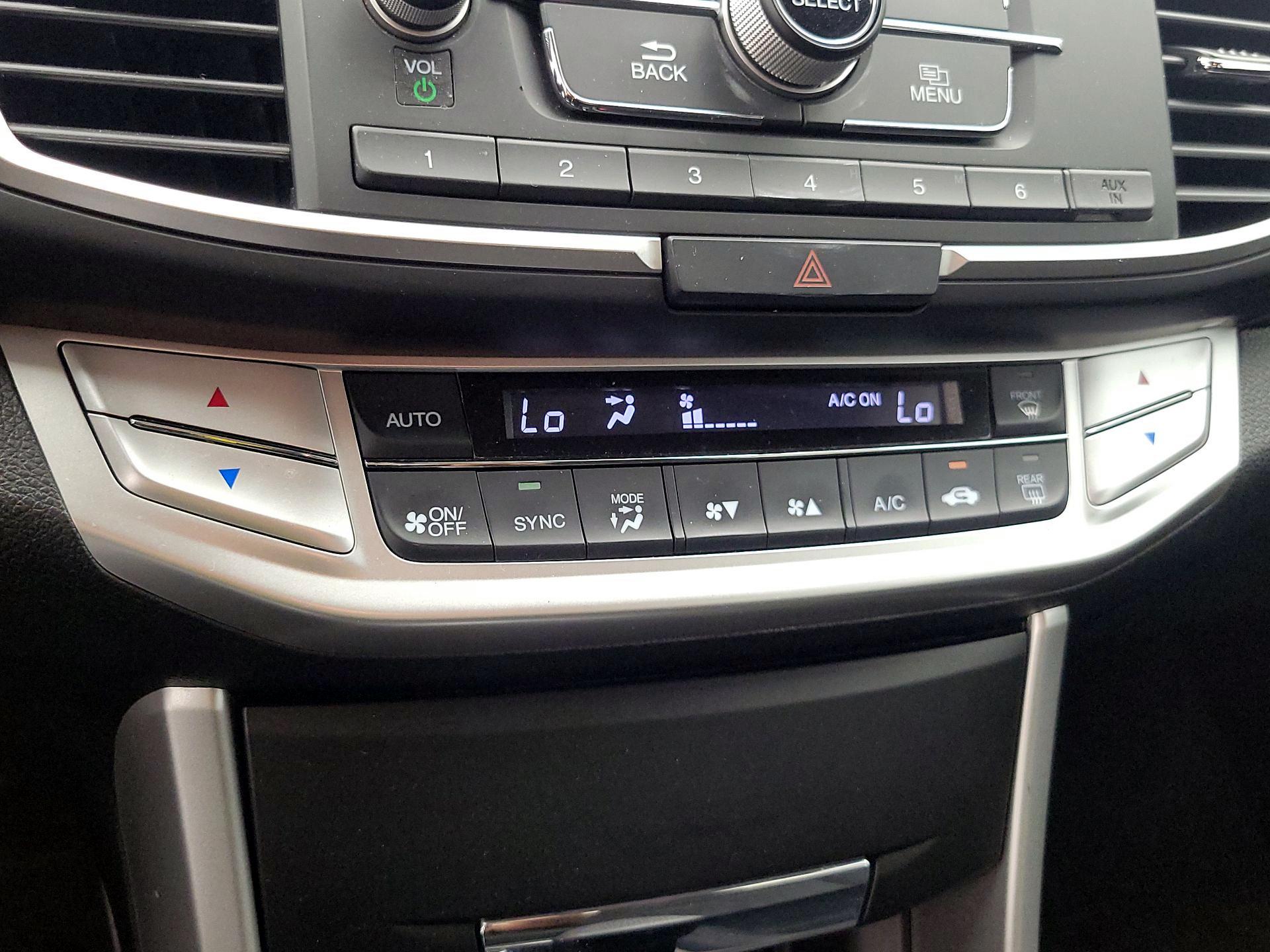 Thumbnail: 2015 Honda Accord - 16