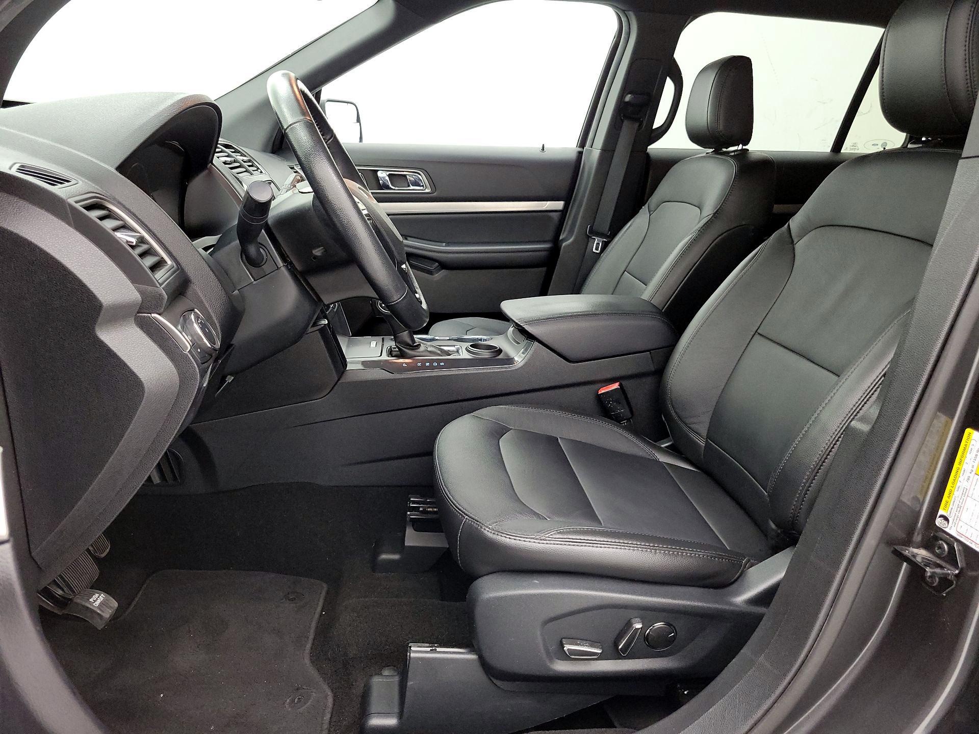 Thumbnail: 2018 Ford Explorer - 11
