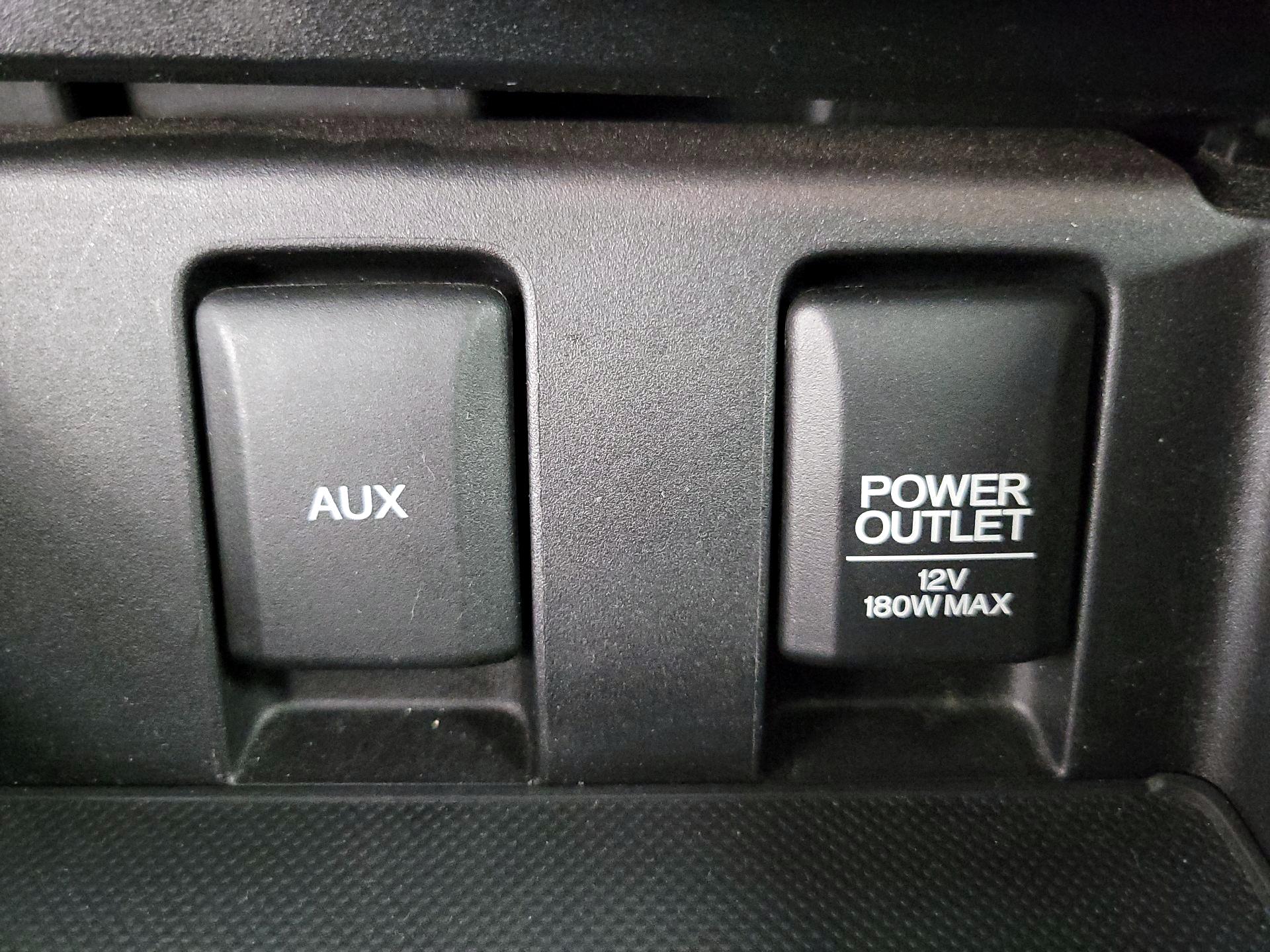 Thumbnail: 2013 Honda Civic - 18